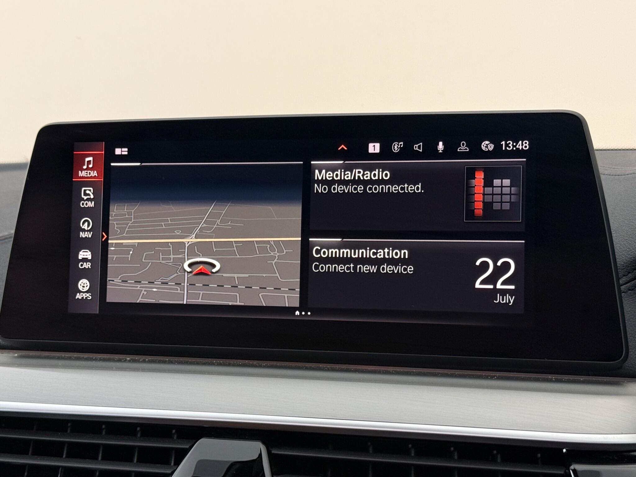 BMW 5 Series view 23