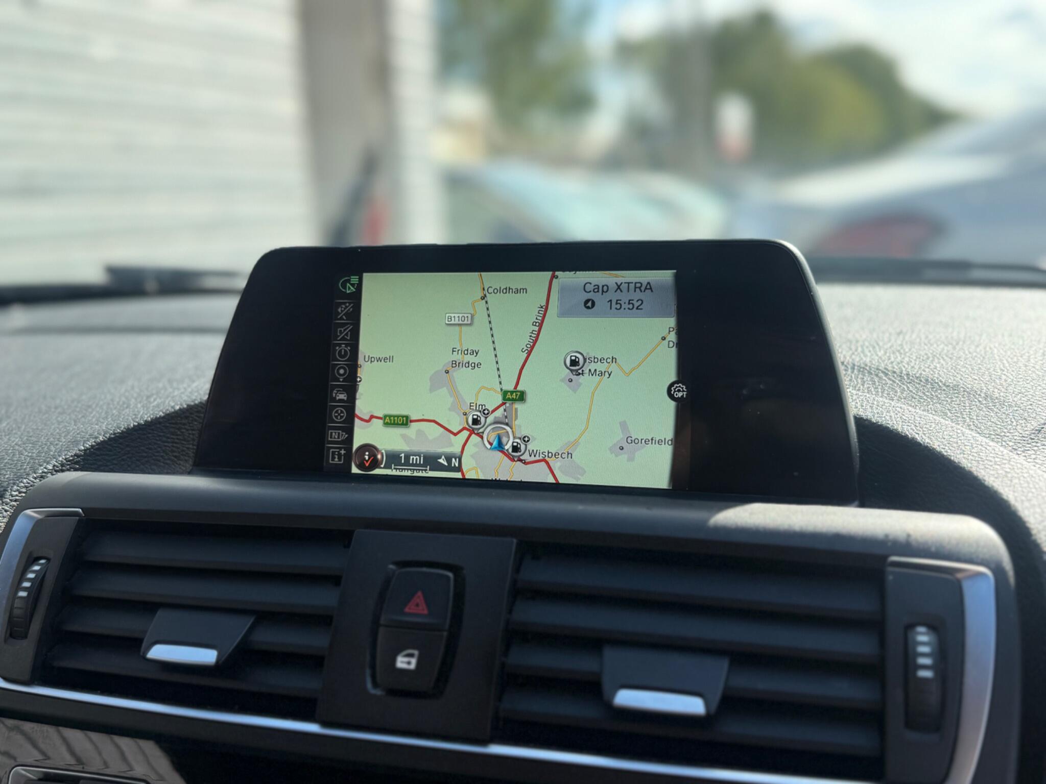 BMW 2 Series view 18
