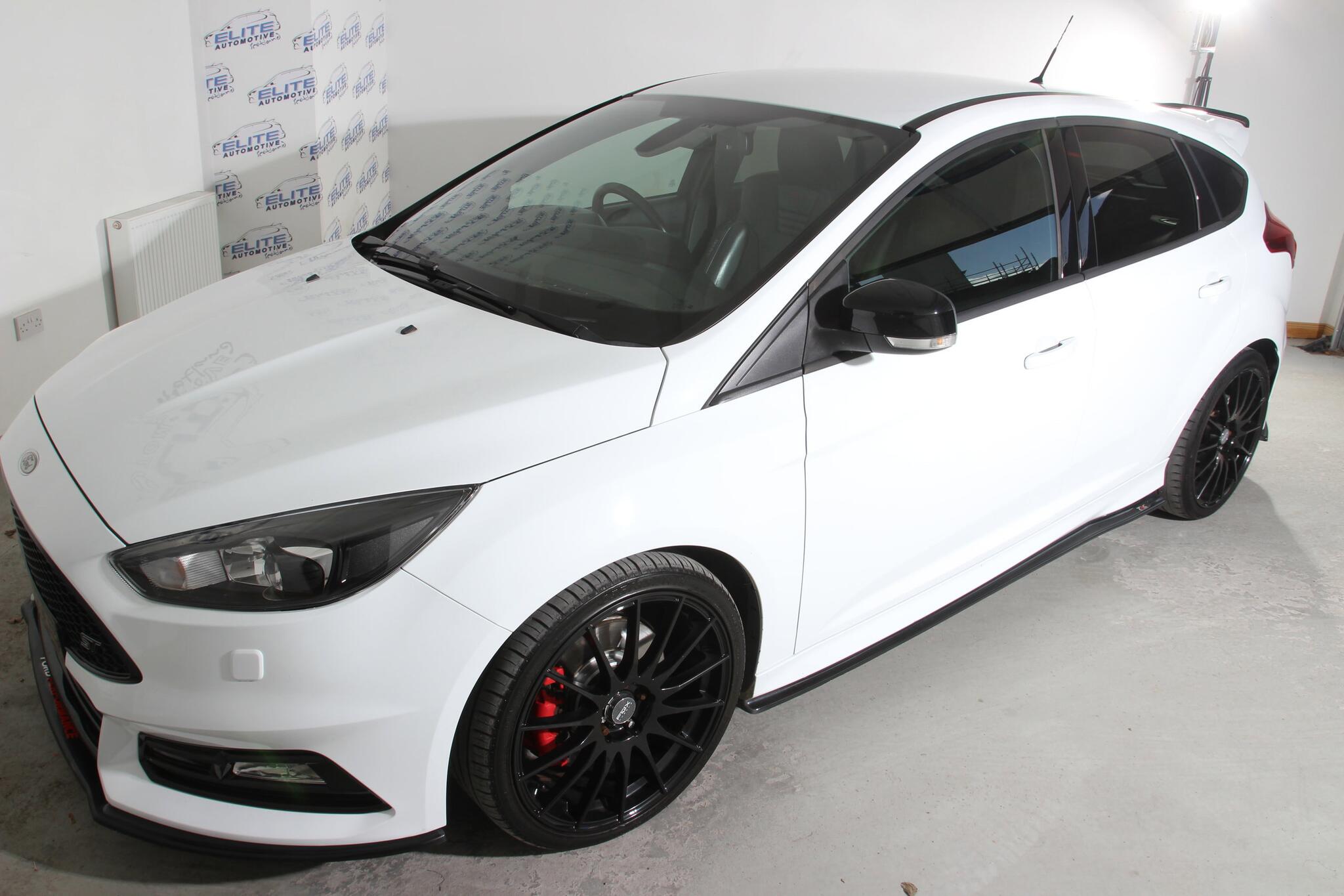 Ford Focus view 17