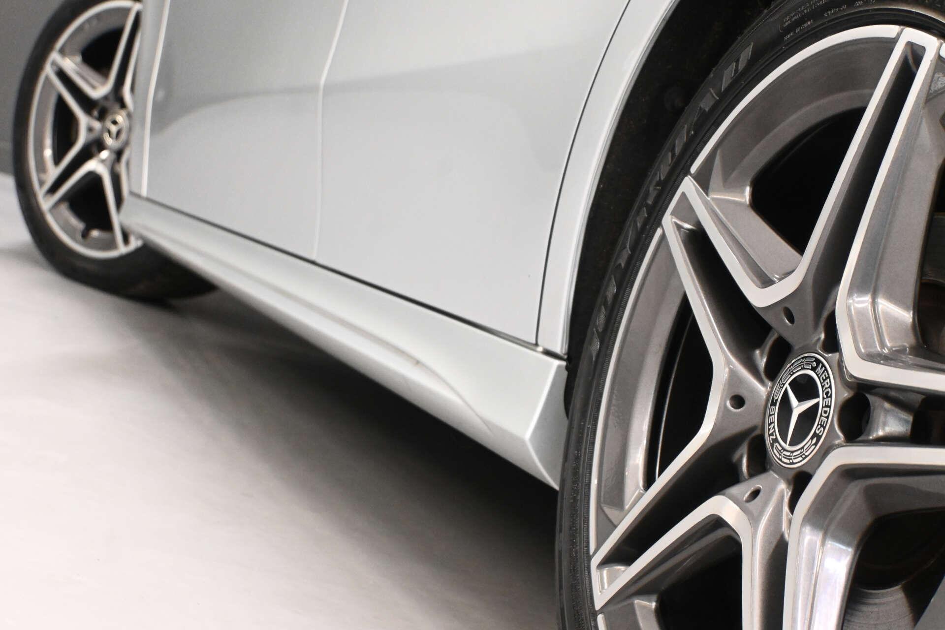 Mercedes-Benz A-Class view 29