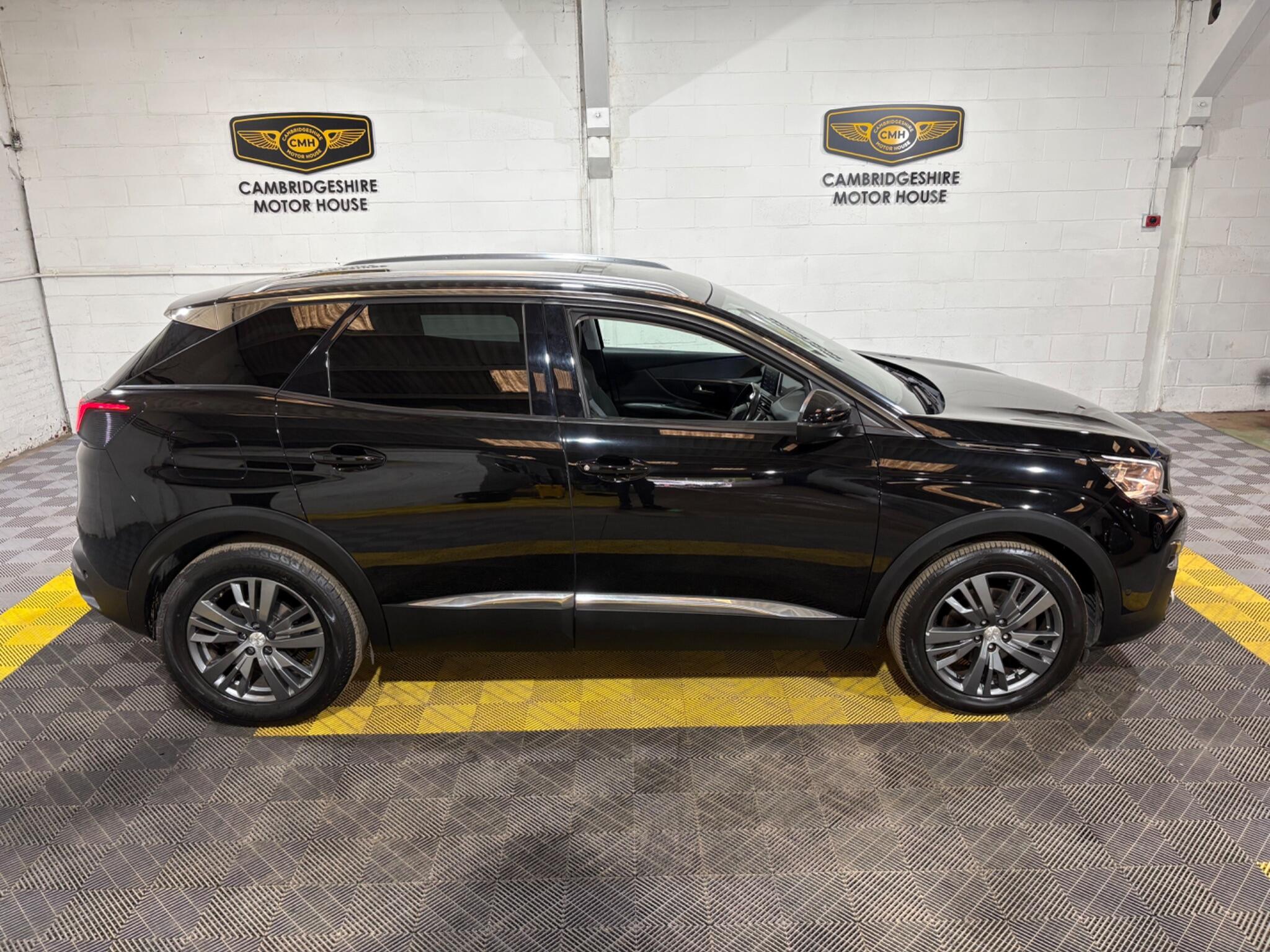 Peugeot 3008 view 13