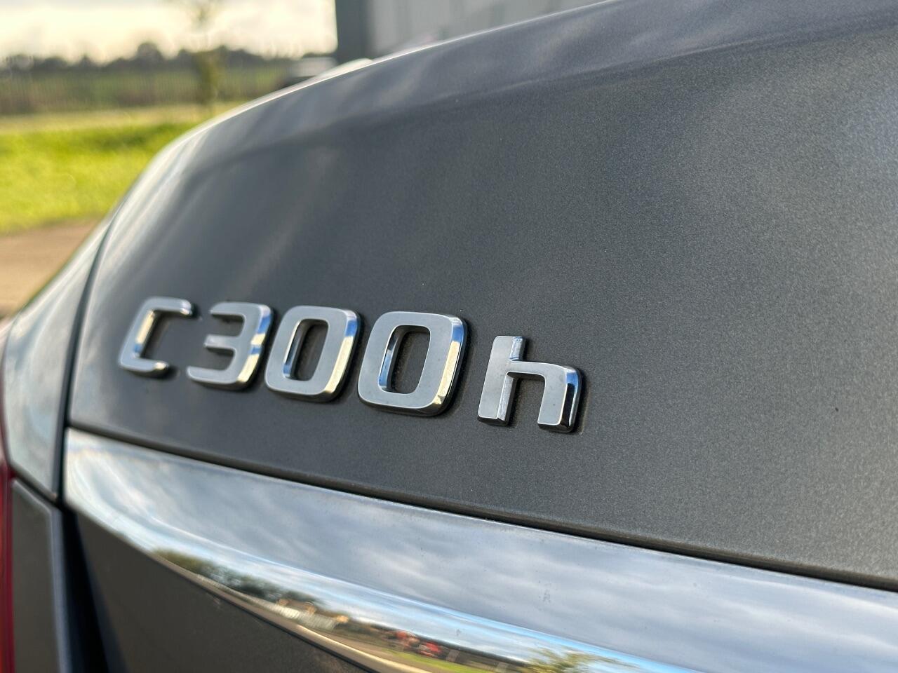 Mercedes-Benz C Class view 24