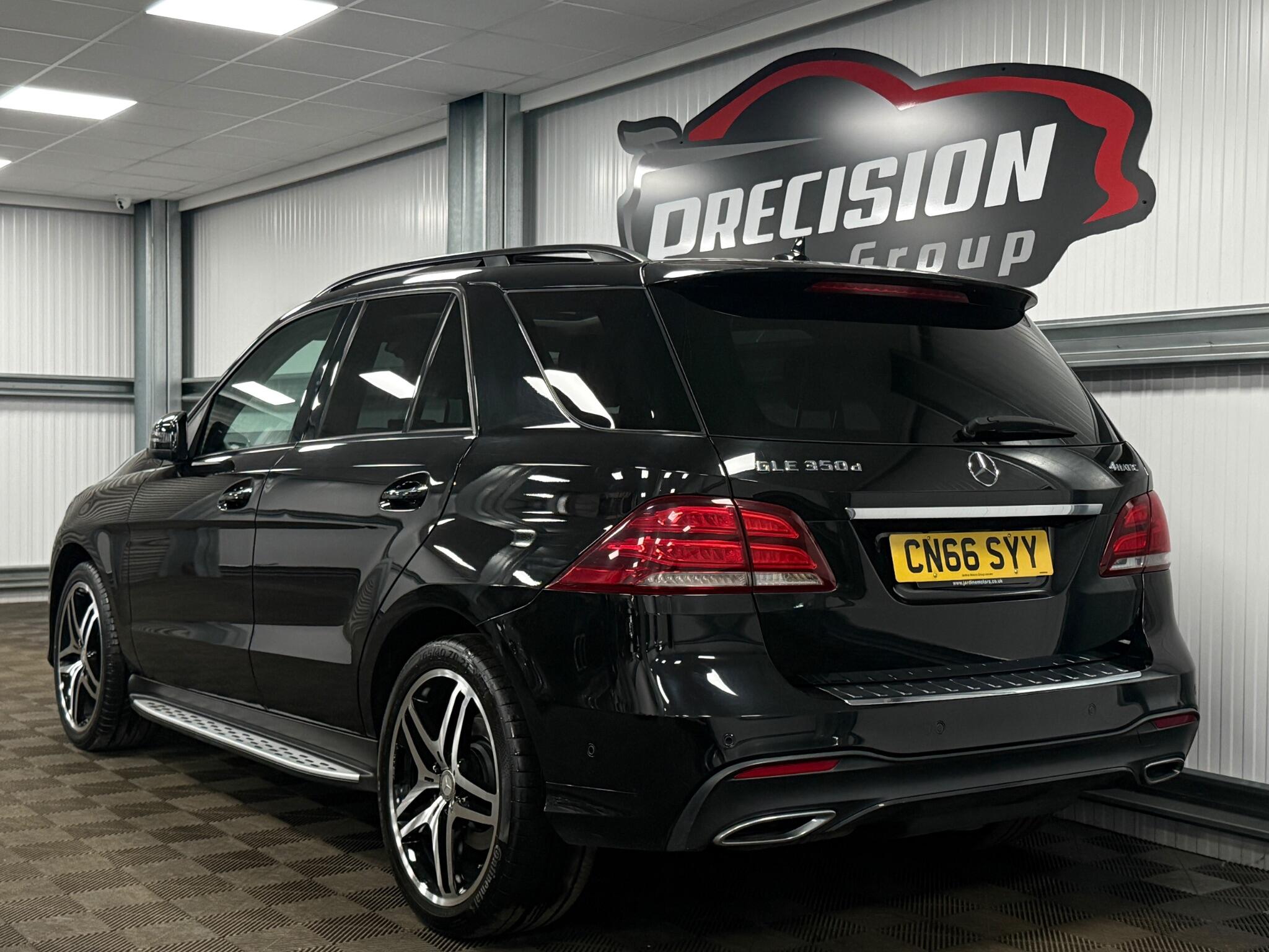 Mercedes-Benz Gle view 4