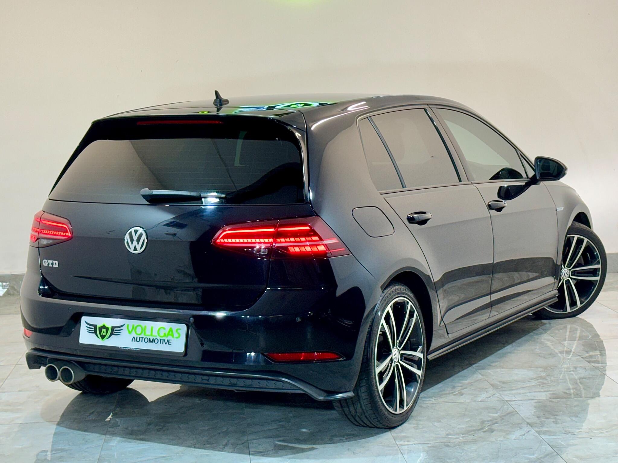 Volkswagen Golf view 18