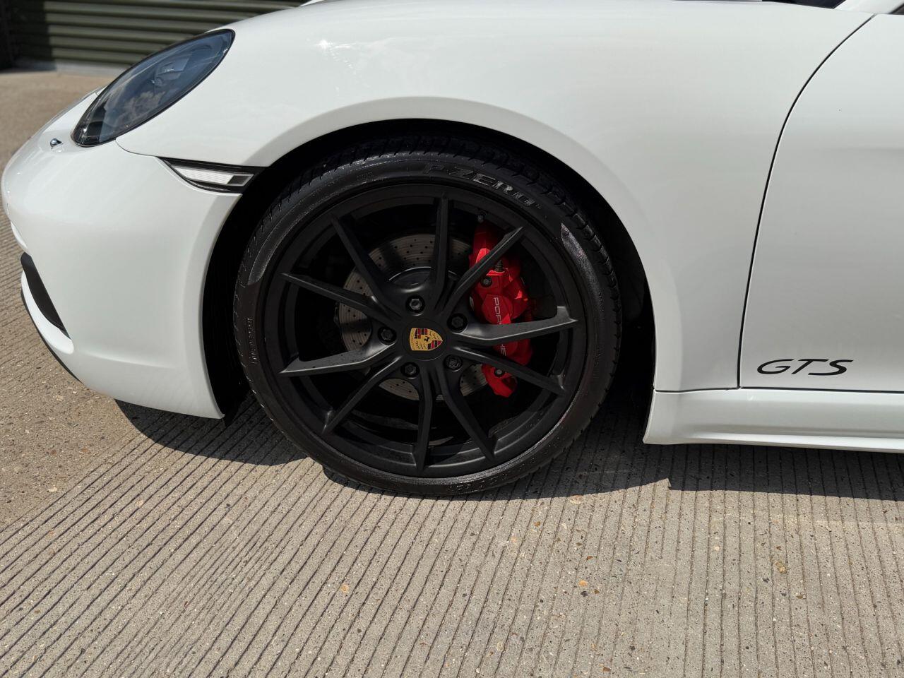 Porsche 718 Boxster view 14