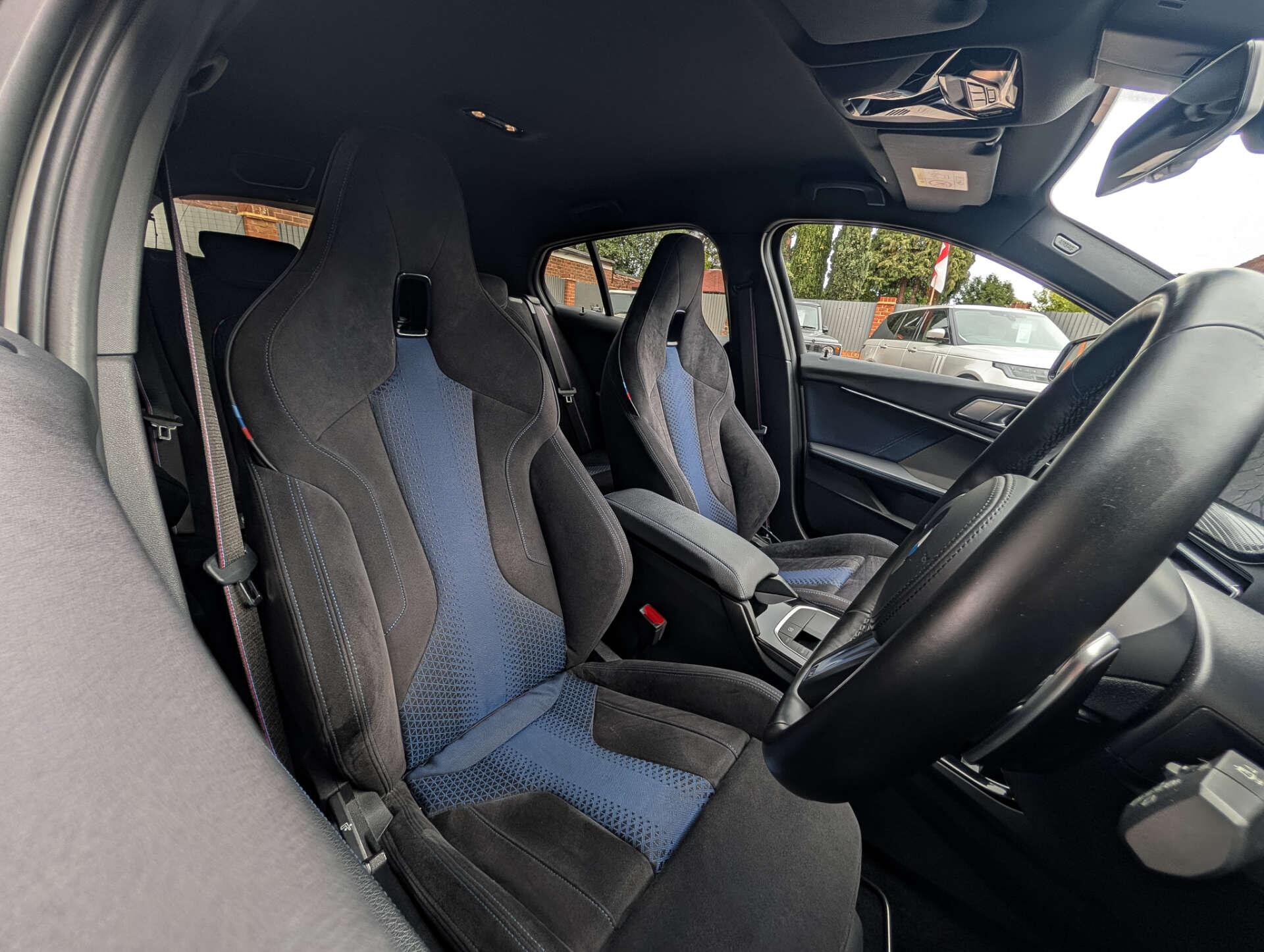 BMW 1 Series view 23