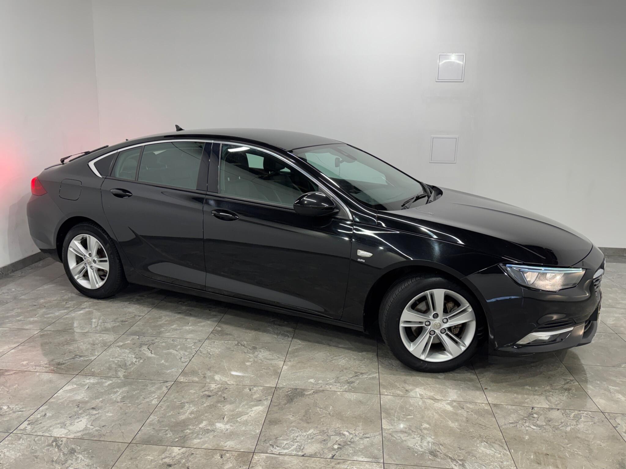 Vauxhall Insignia view 2
