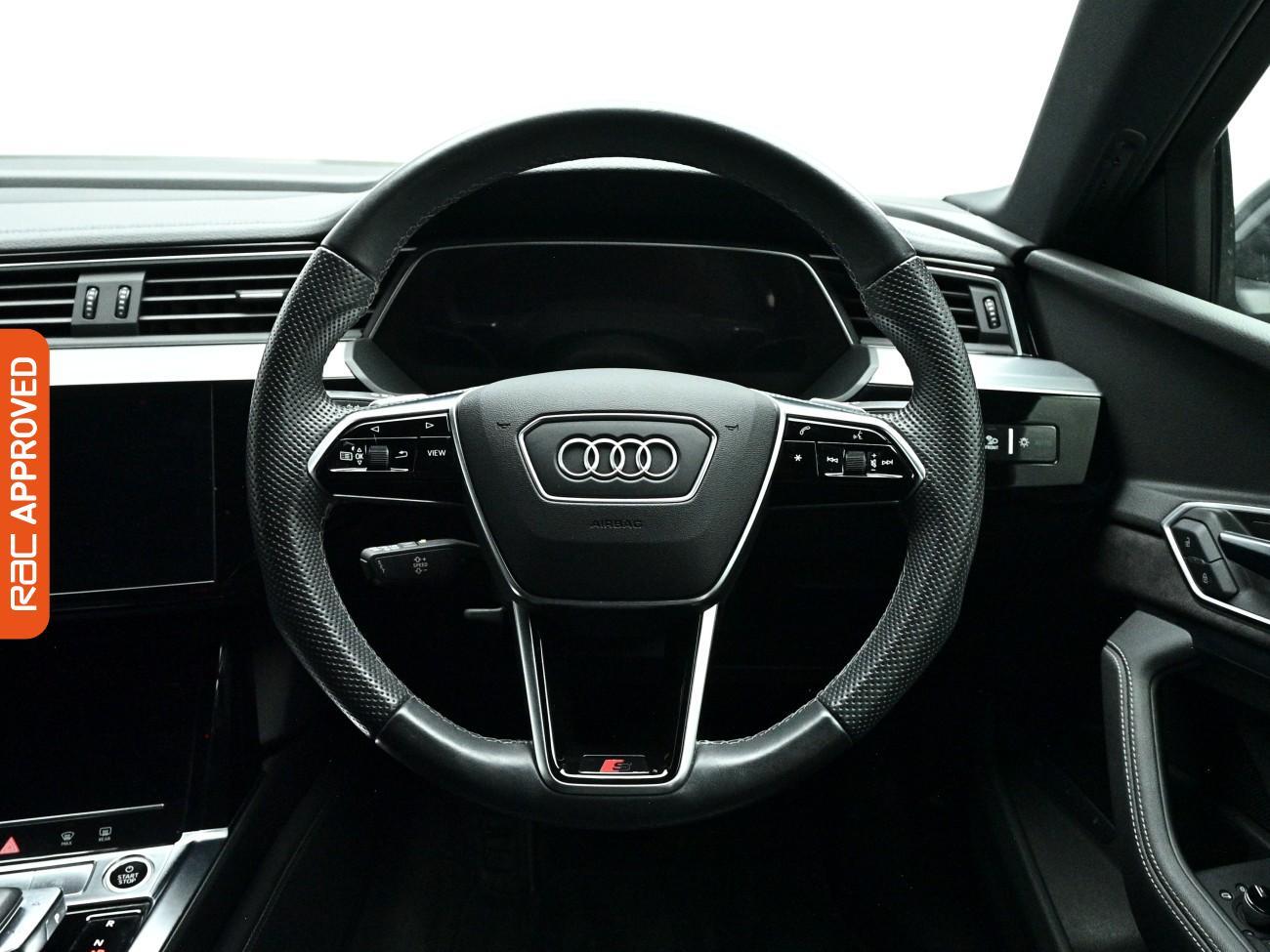 Audi E-Tron view 10