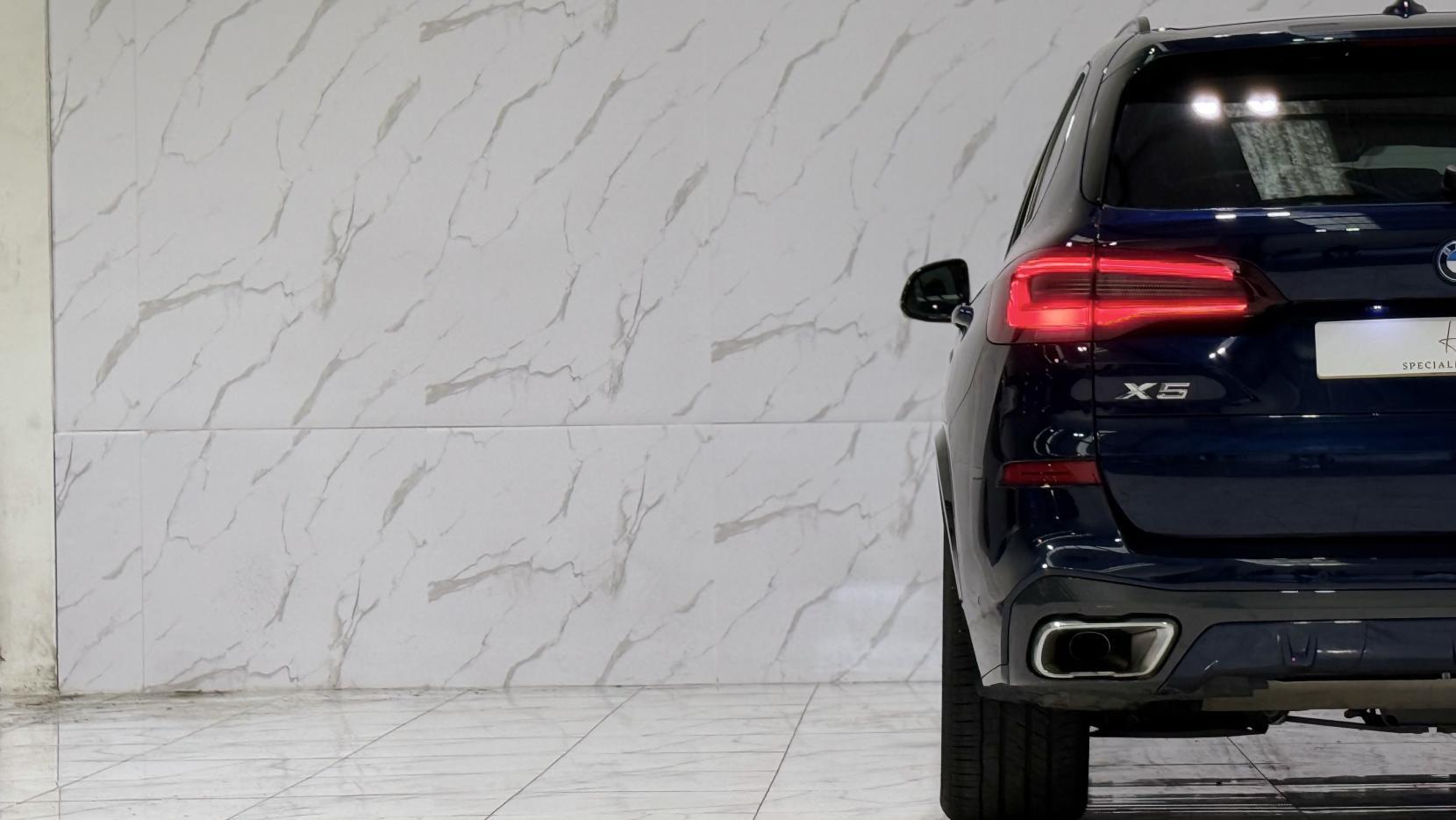 BMW X5 view 47