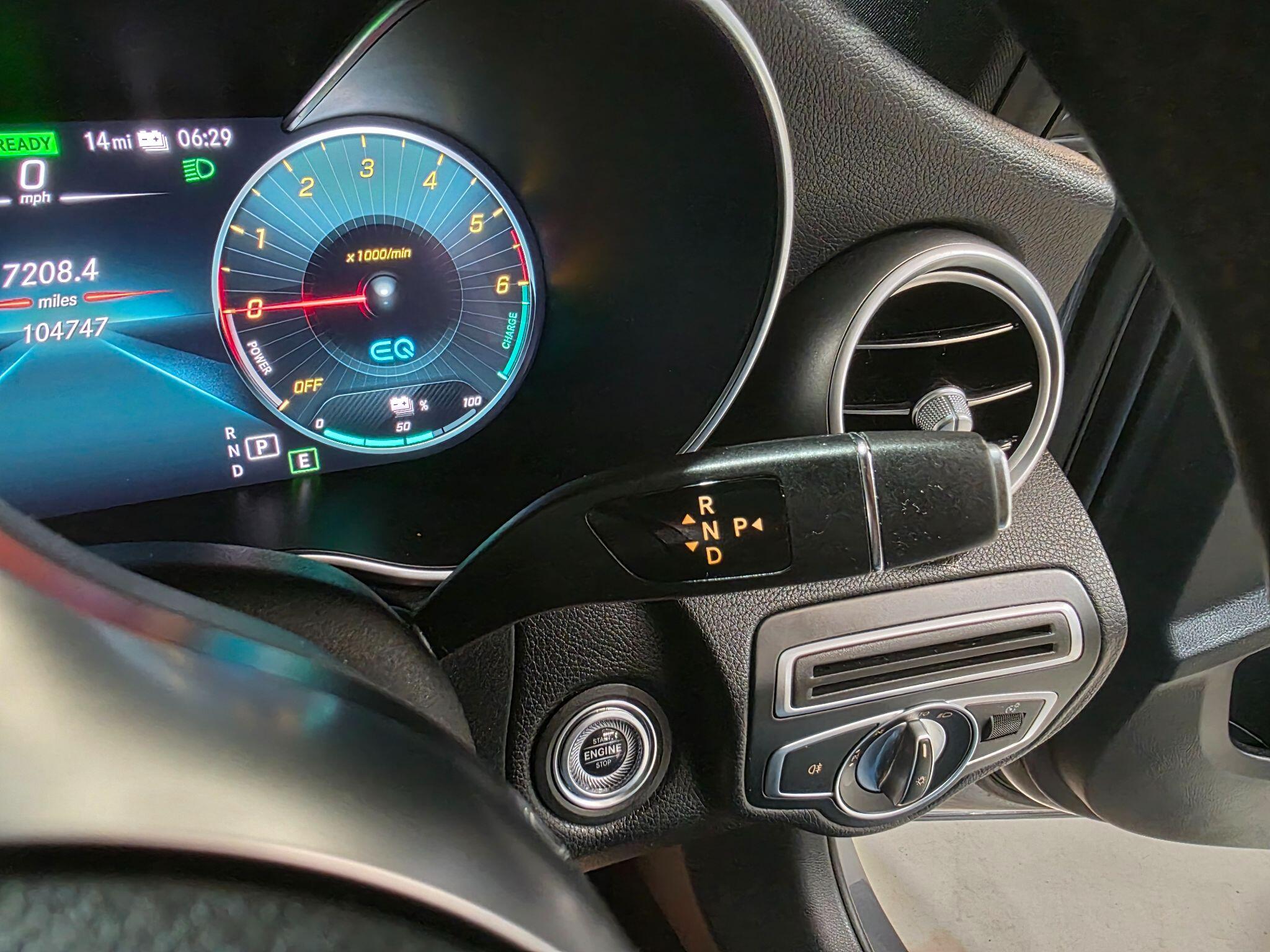 Mercedes-Benz C Class view 22