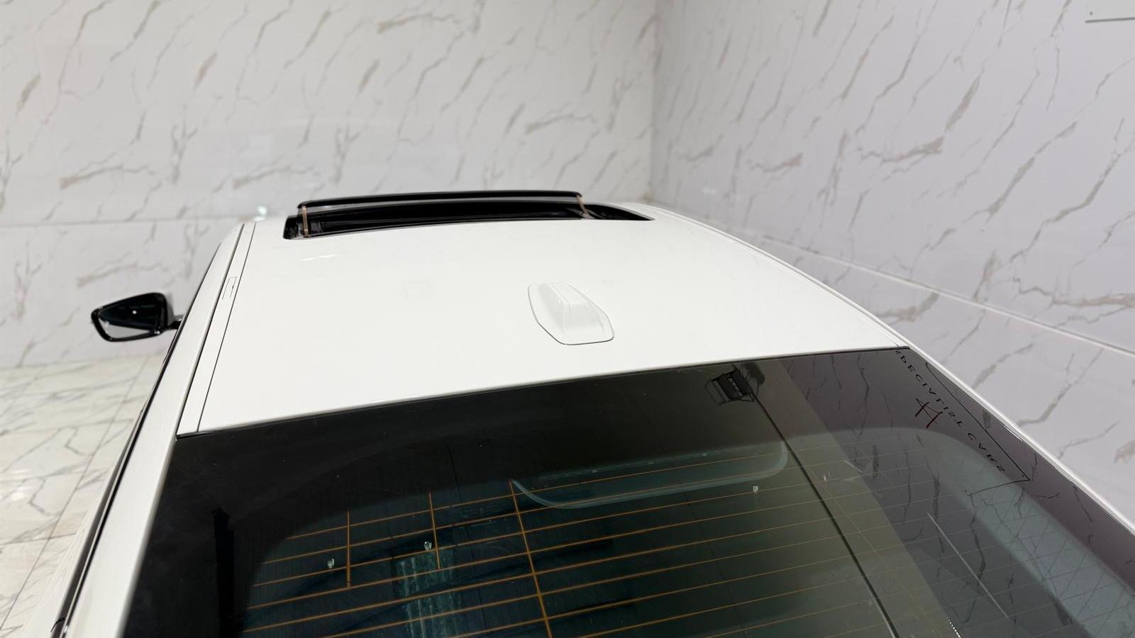 BMW I4 view 41