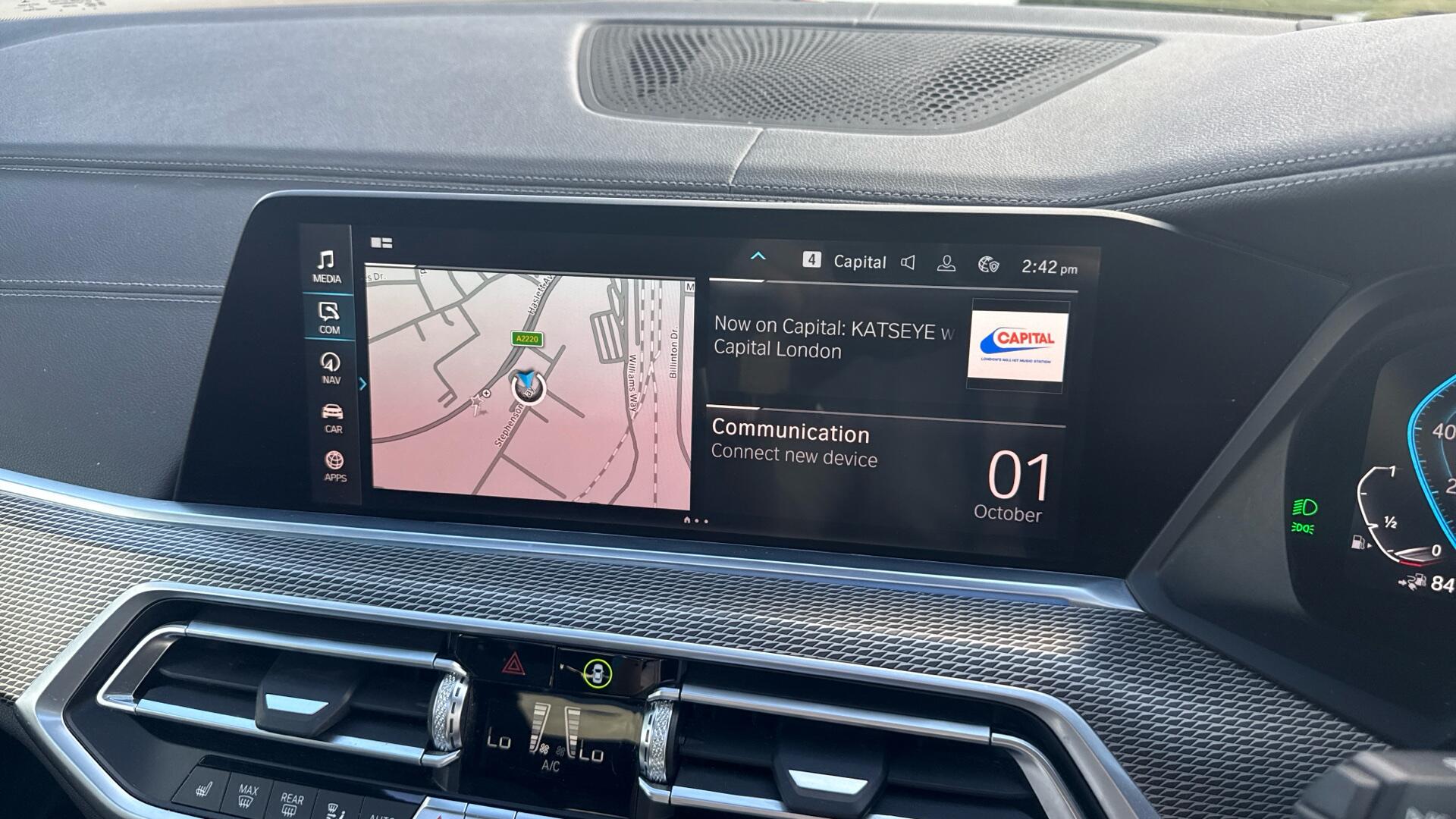 BMW X5 view 8