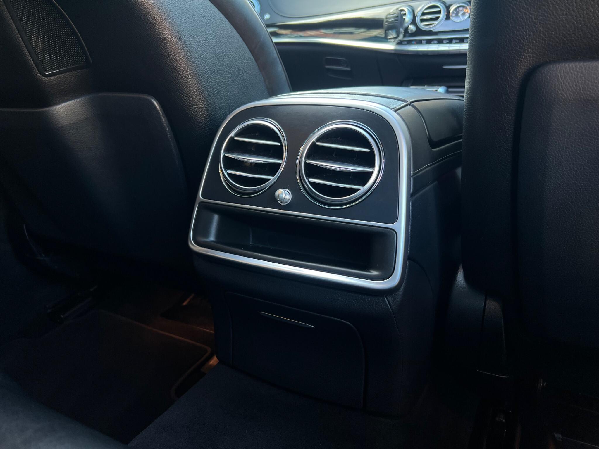 Mercedes-Benz S-Class view 54