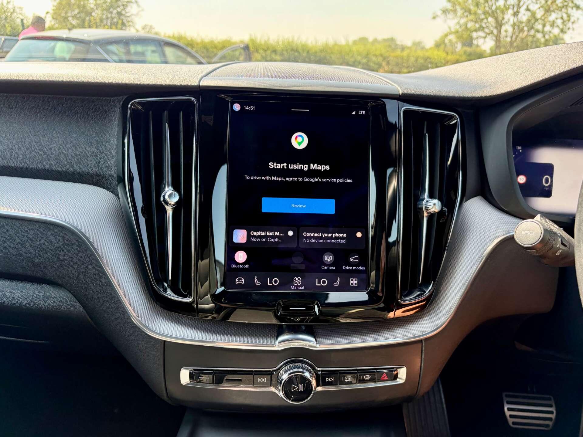 Volvo XC60 view 42