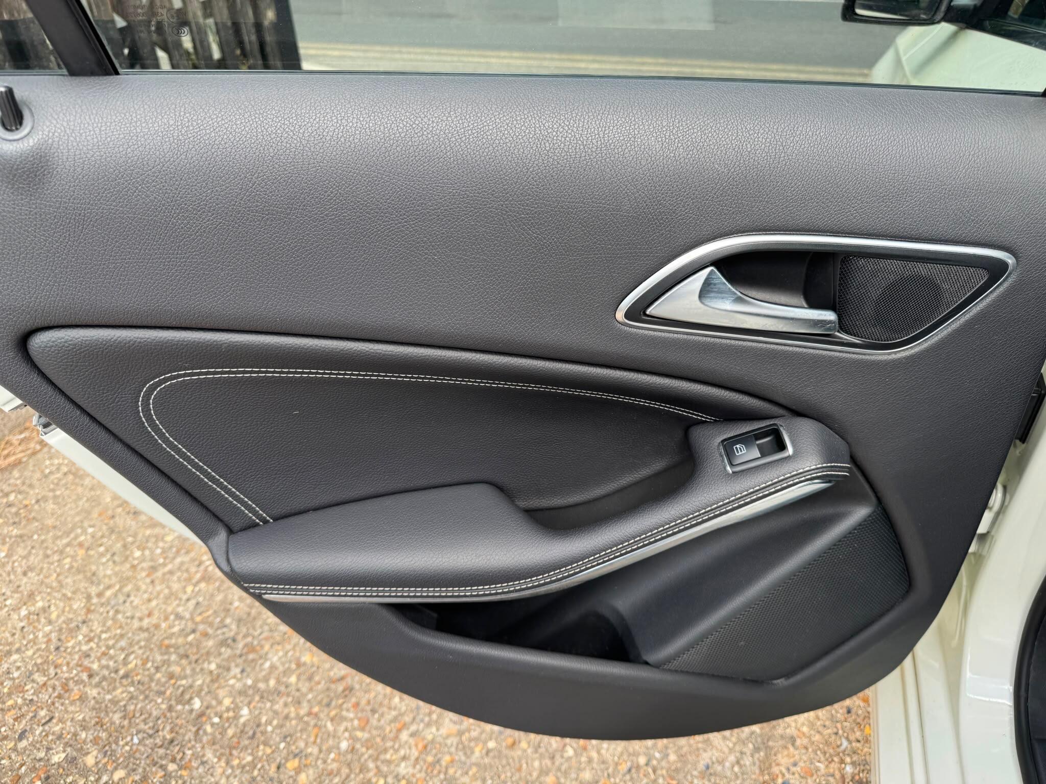 Mercedes-Benz A Class view 30