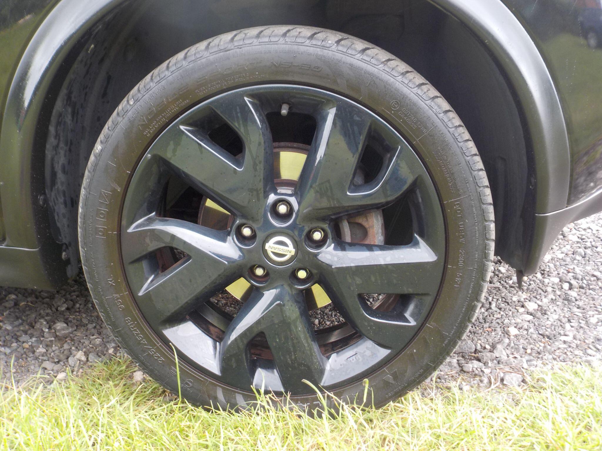 Nissan Juke 1.6 n-tec Euro 5 5dr (17in Alloy)
