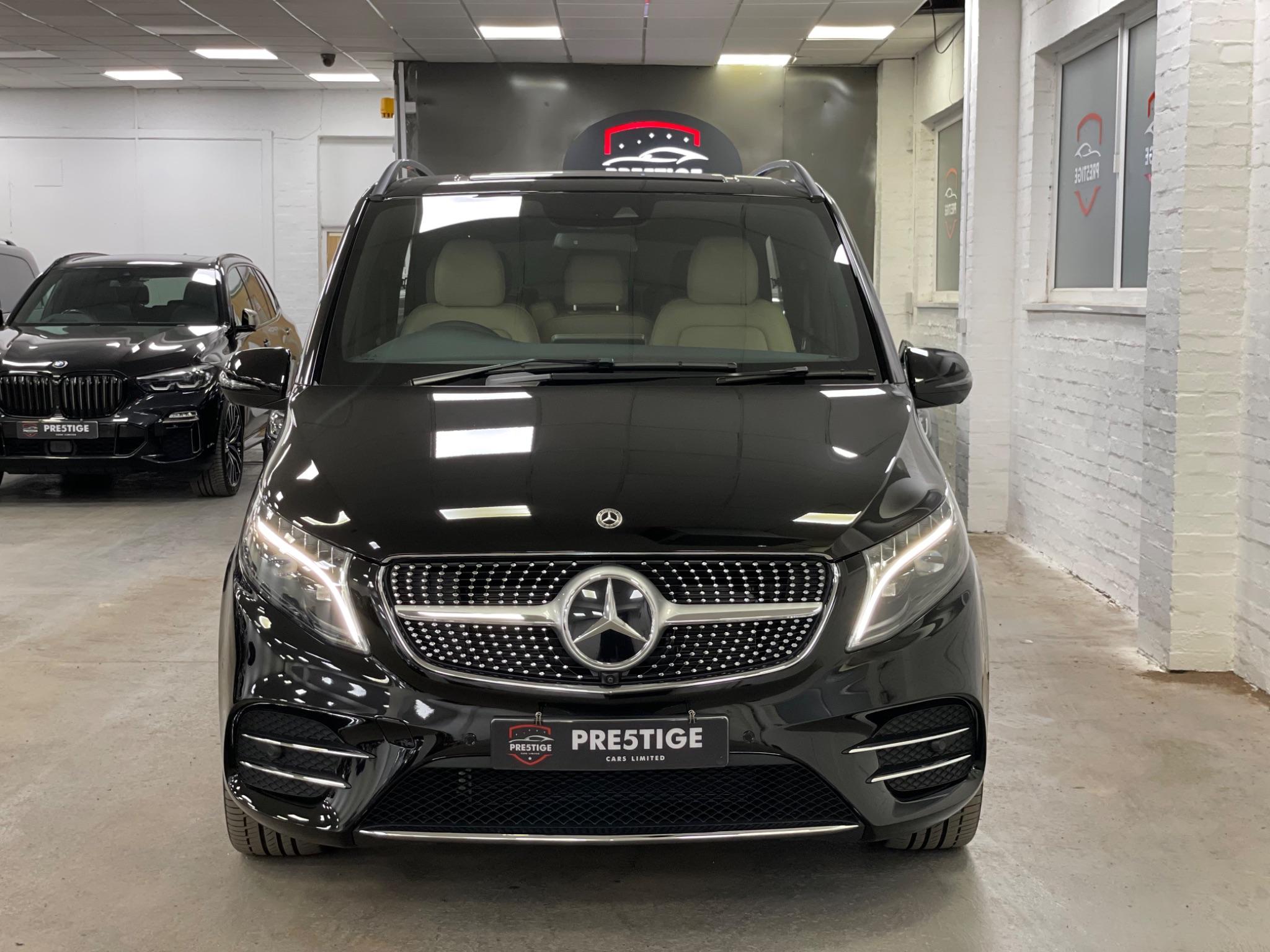 Mercedes-Benz V-Class view 22