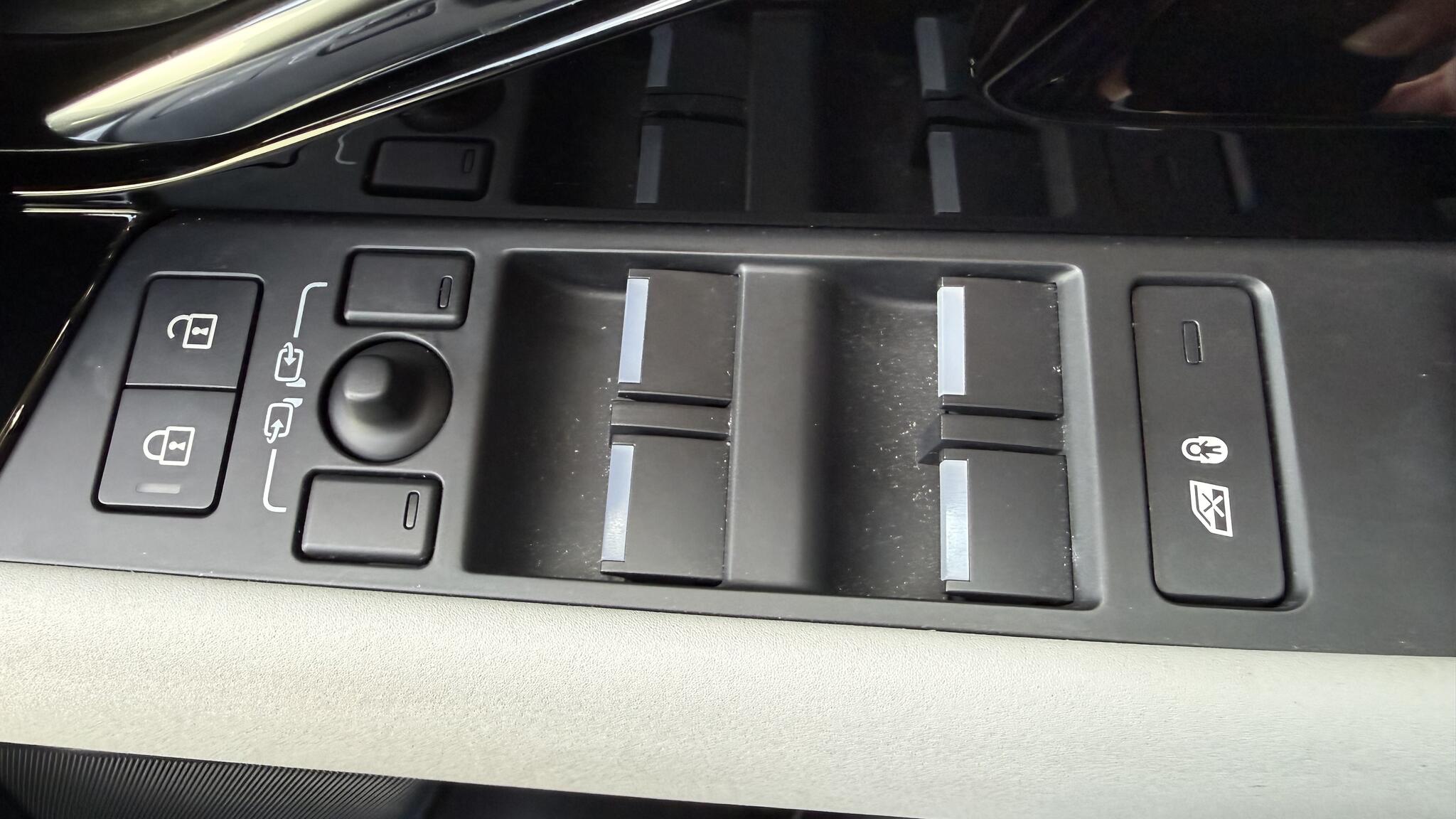 Land Rover Range Rover Evoque view 46