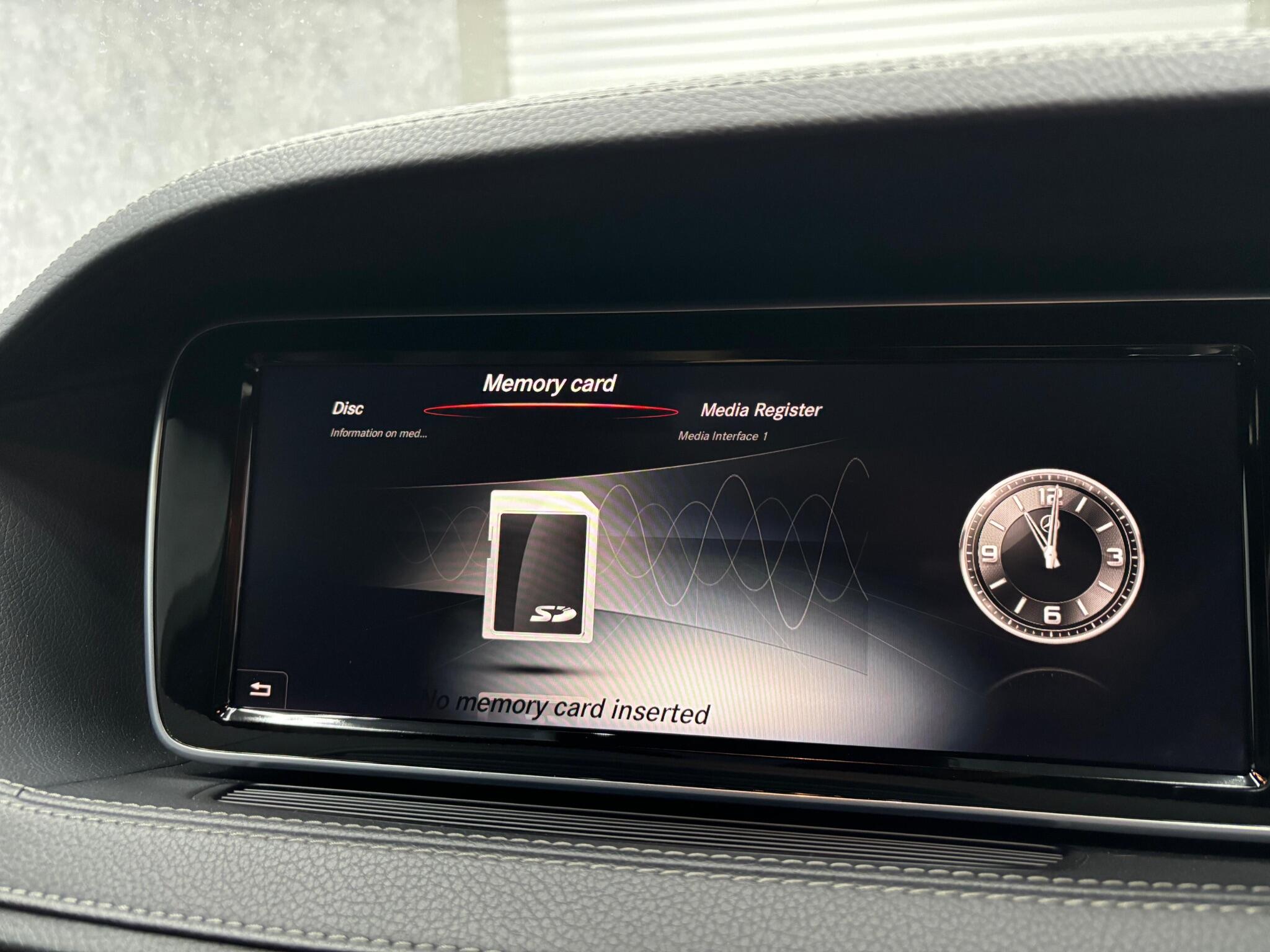 Mercedes-Benz S Class view 36