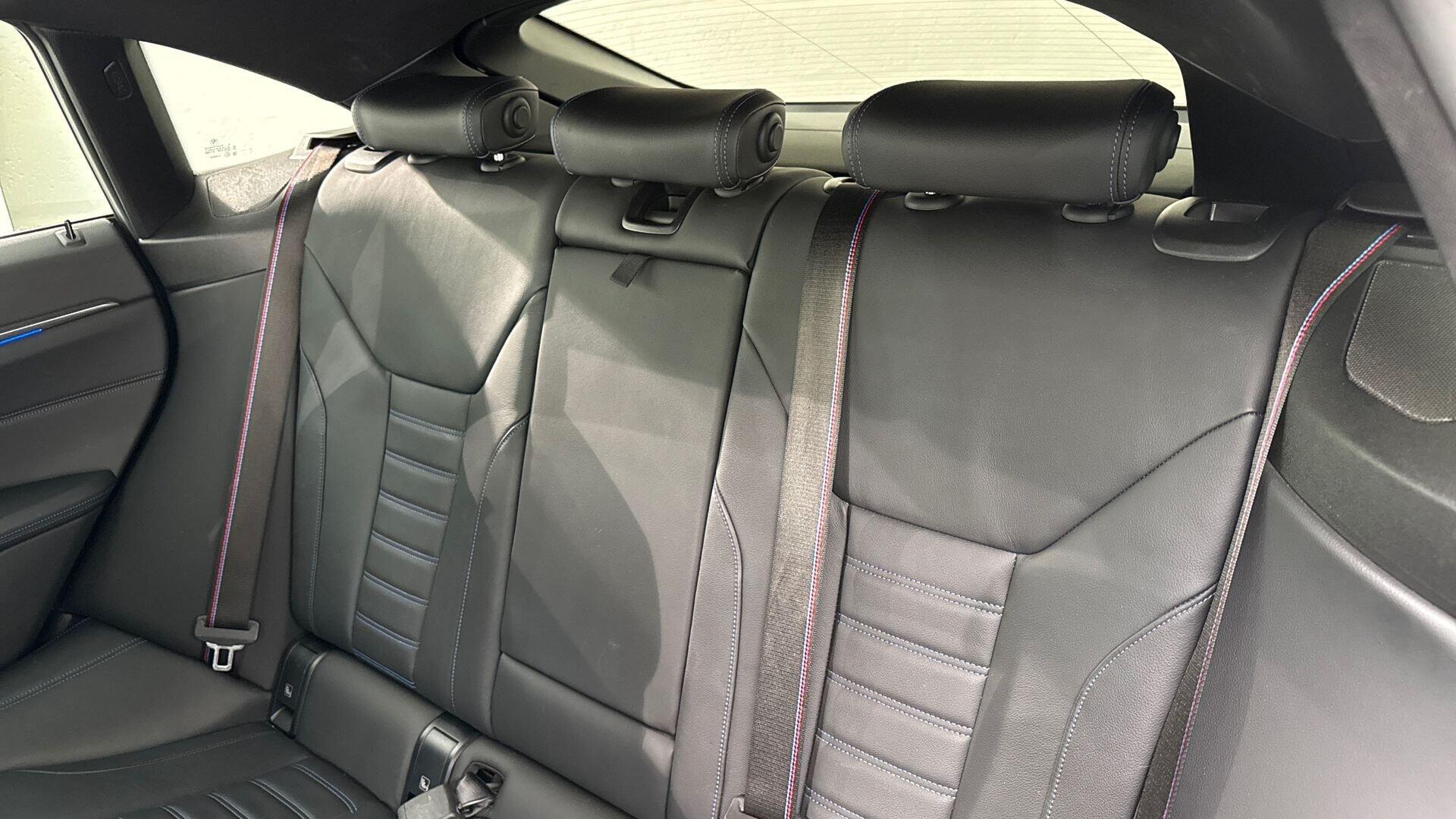 BMW 4 Series view 12