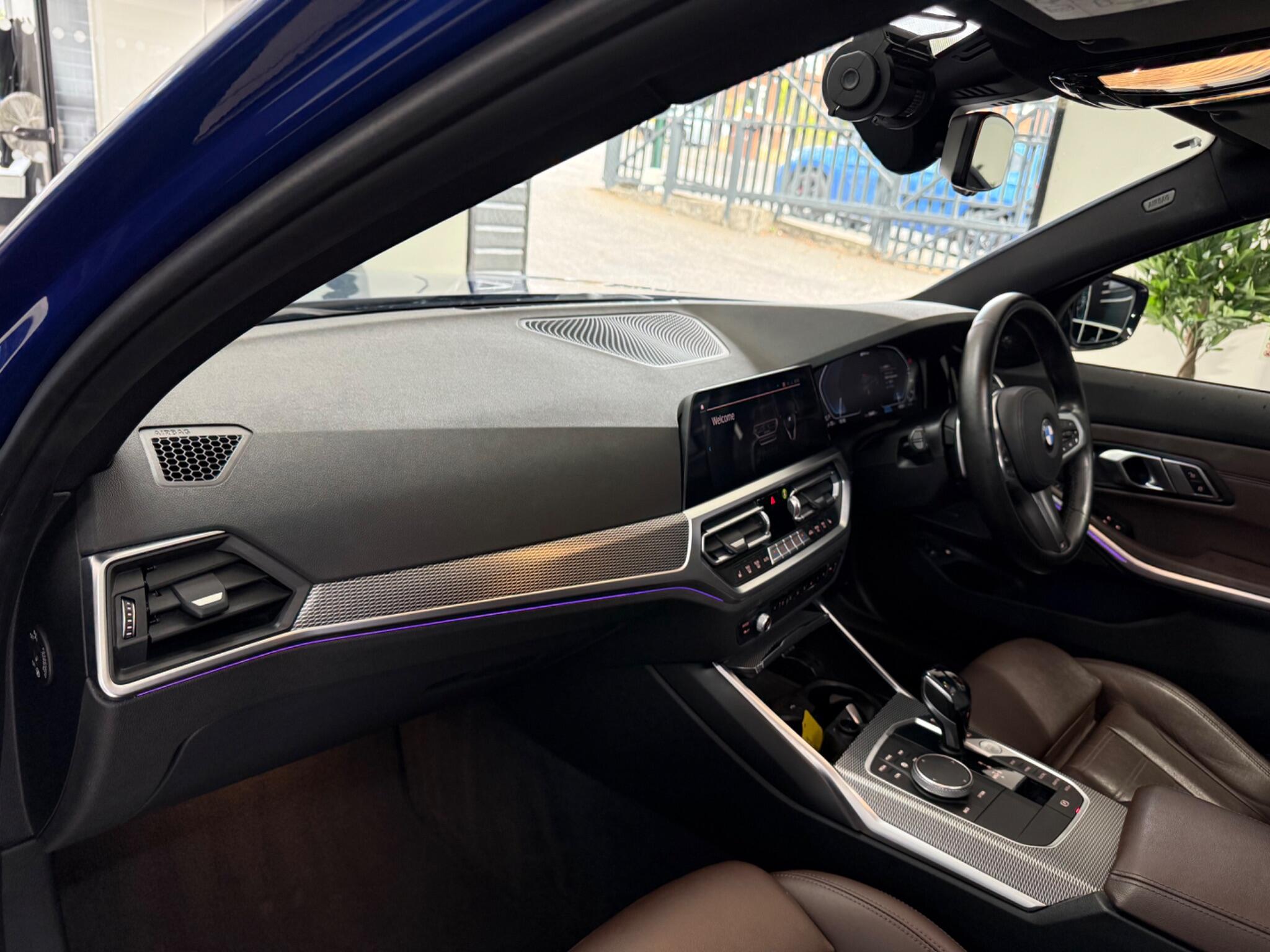 BMW 3 Series view 34
