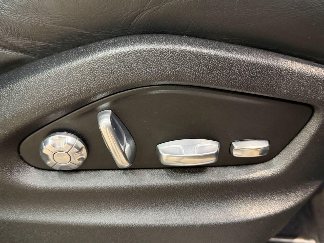 Porsche Cayenne view 23