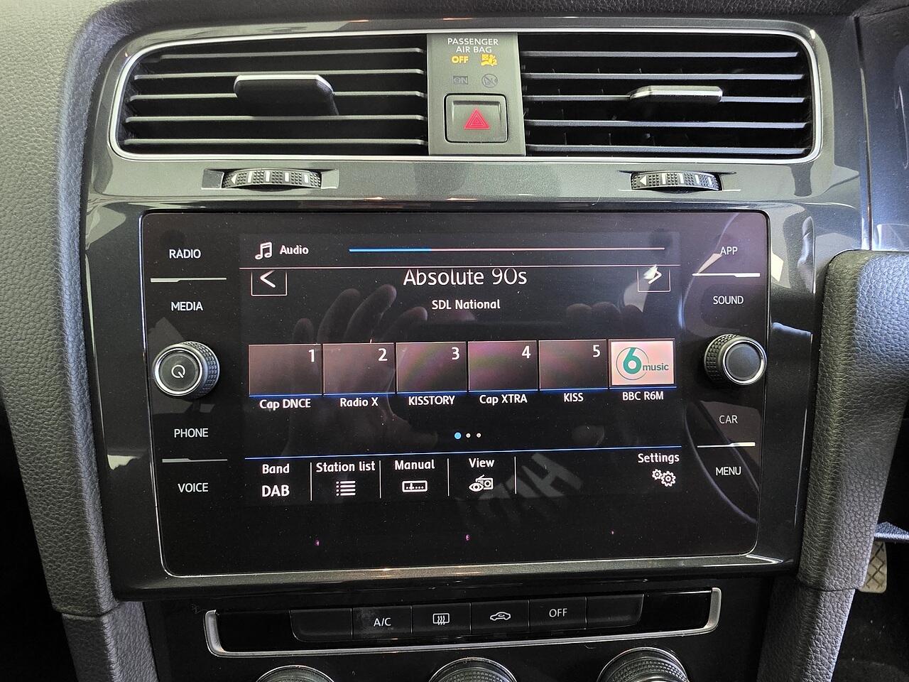Volkswagen Golf view 11