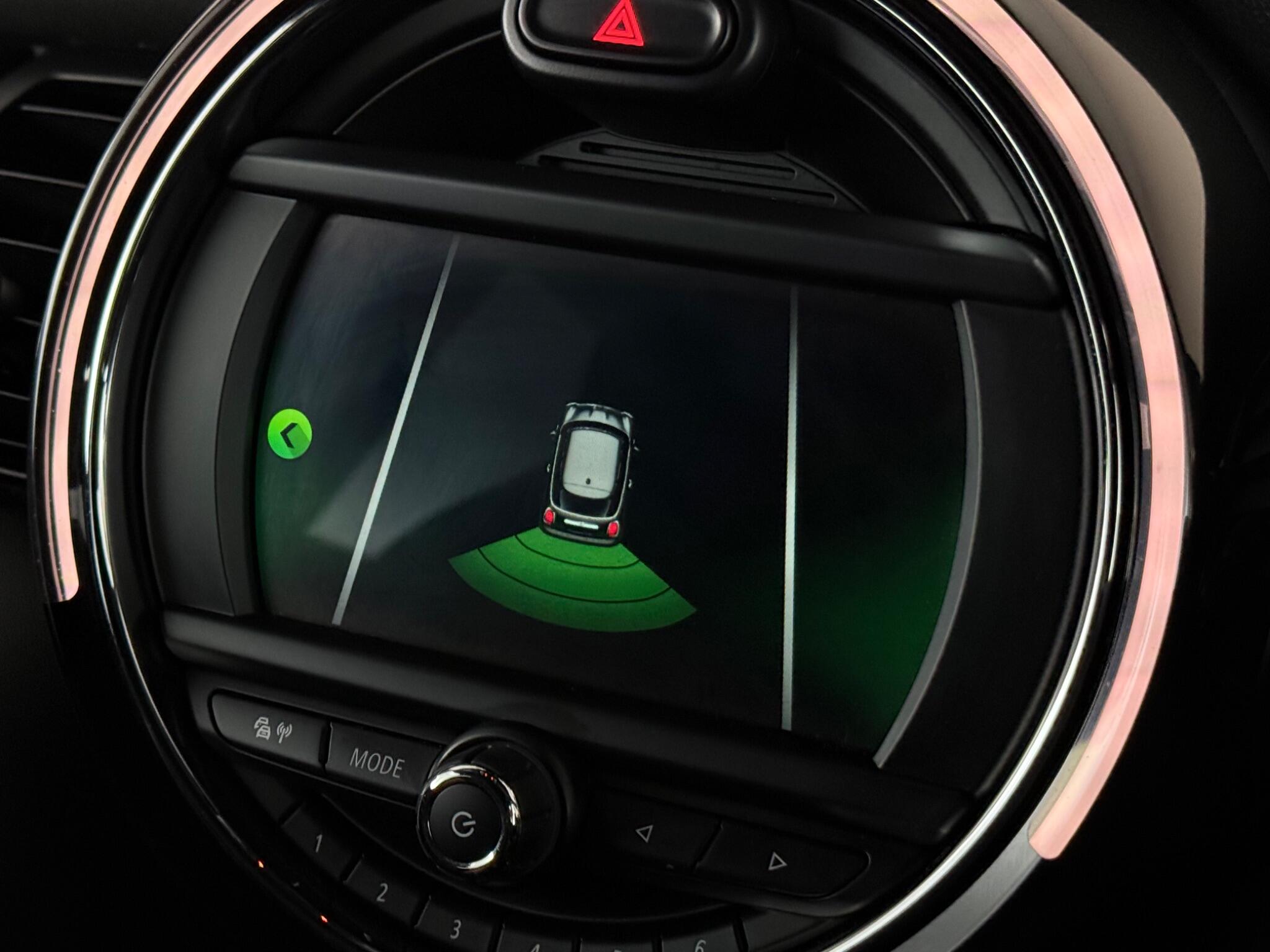 Mini Hatch view 26