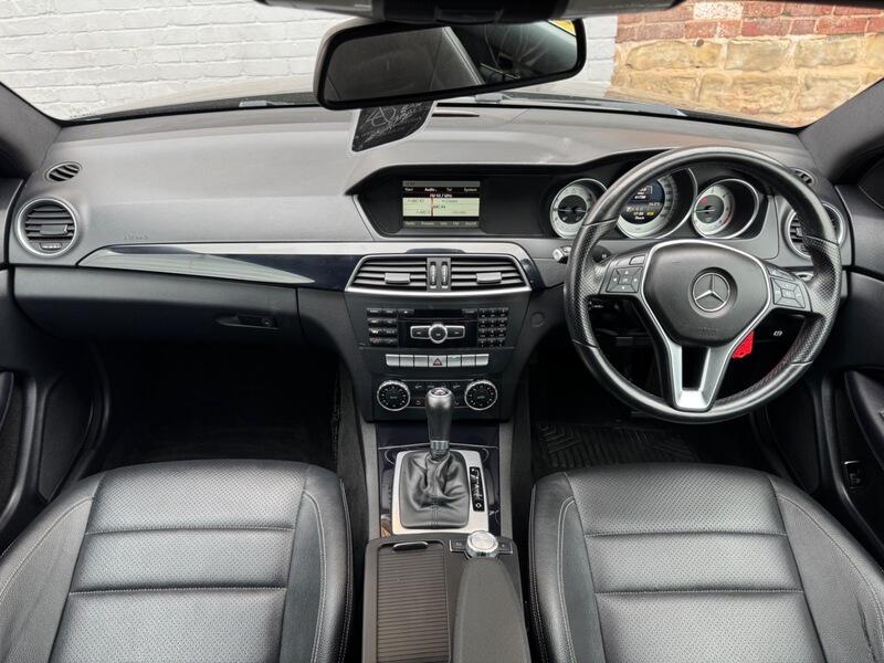Mercedes-Benz C Class view 12