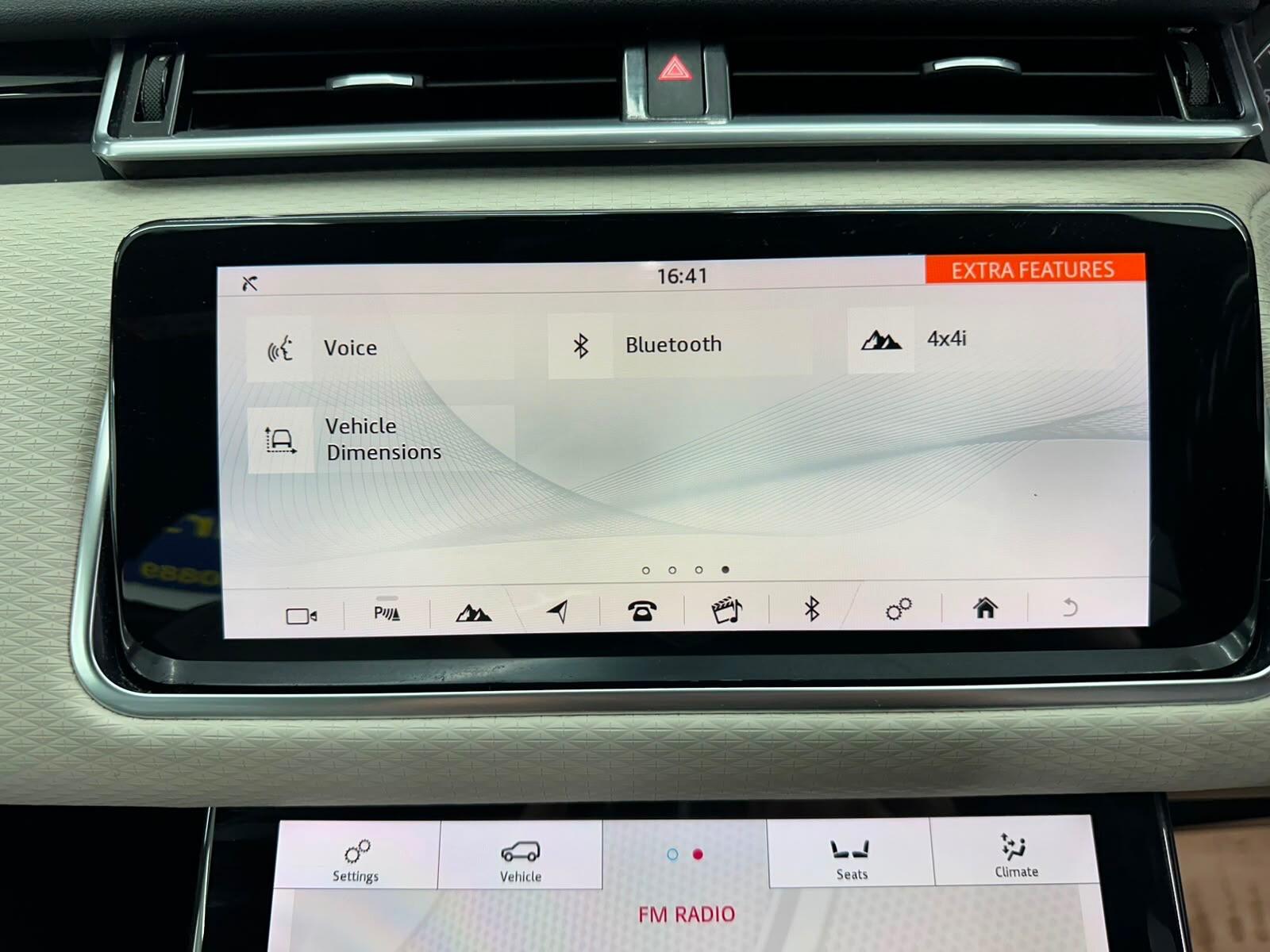 Land Rover Range Rover Velar view 46