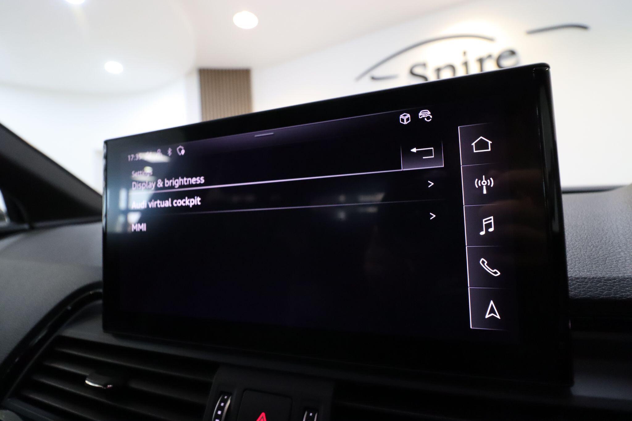 Audi Q5 view 31
