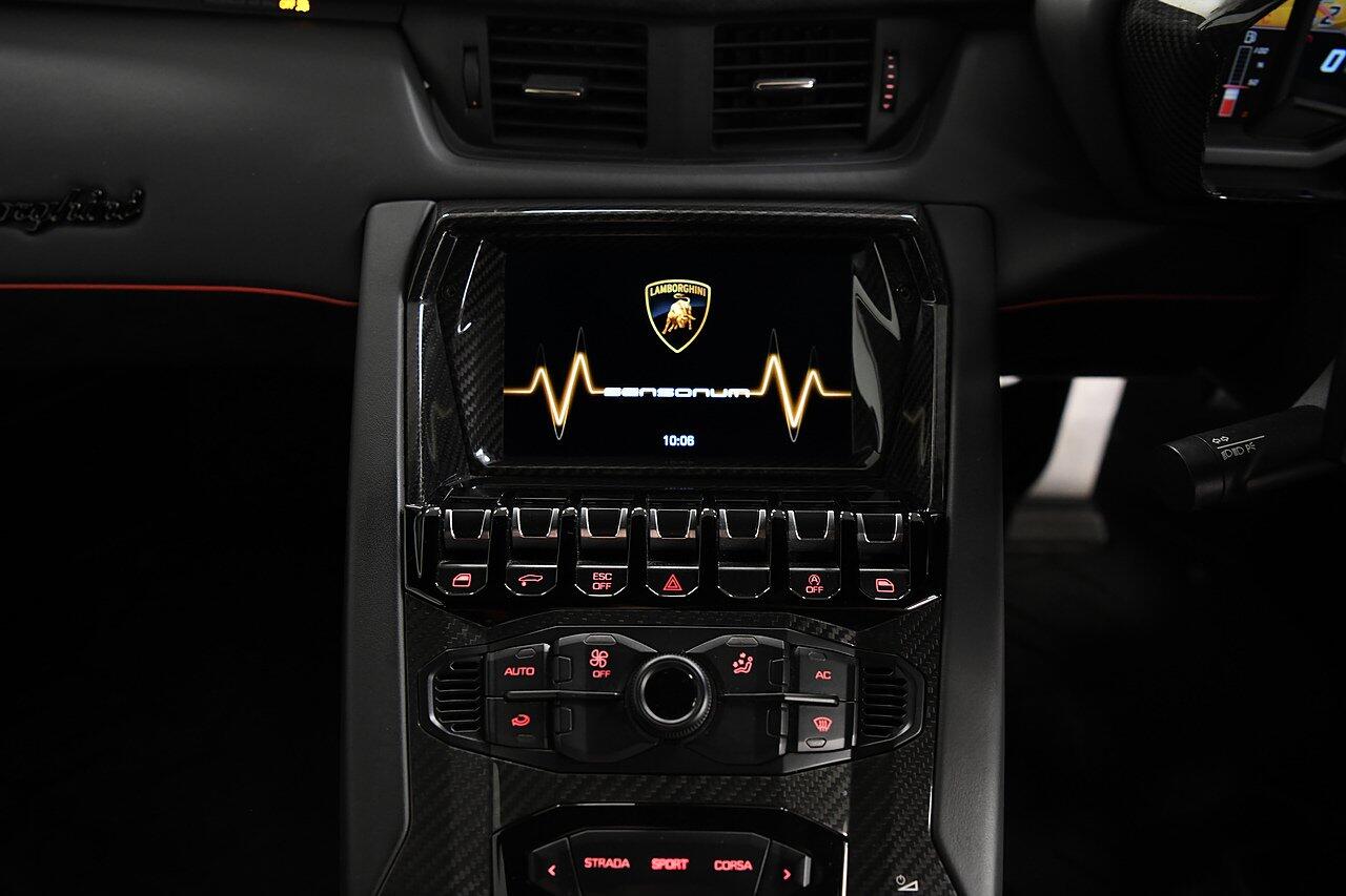 Lamborghini Aventador view 20