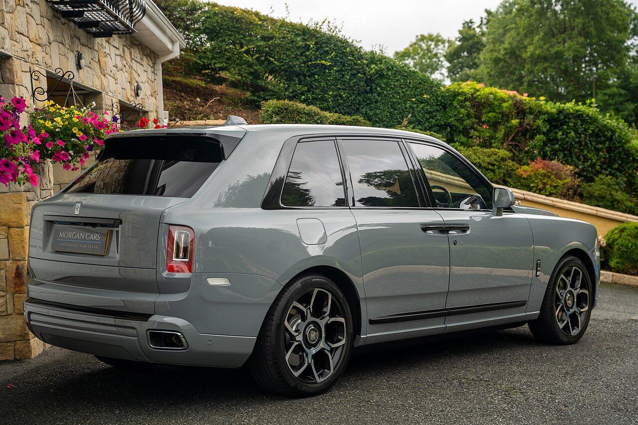 Rolls-Royce Cullinan view 10
