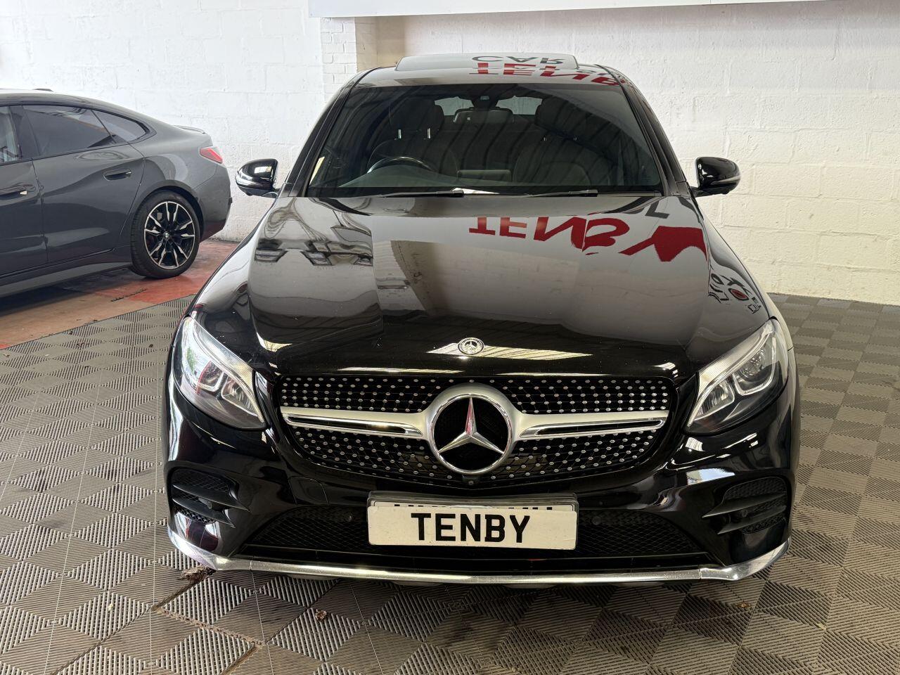 Mercedes-Benz GLC view 4