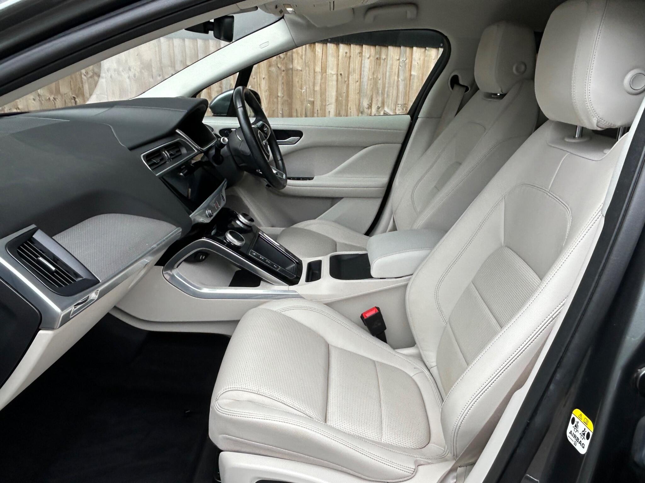 Jaguar I-Pace view 30