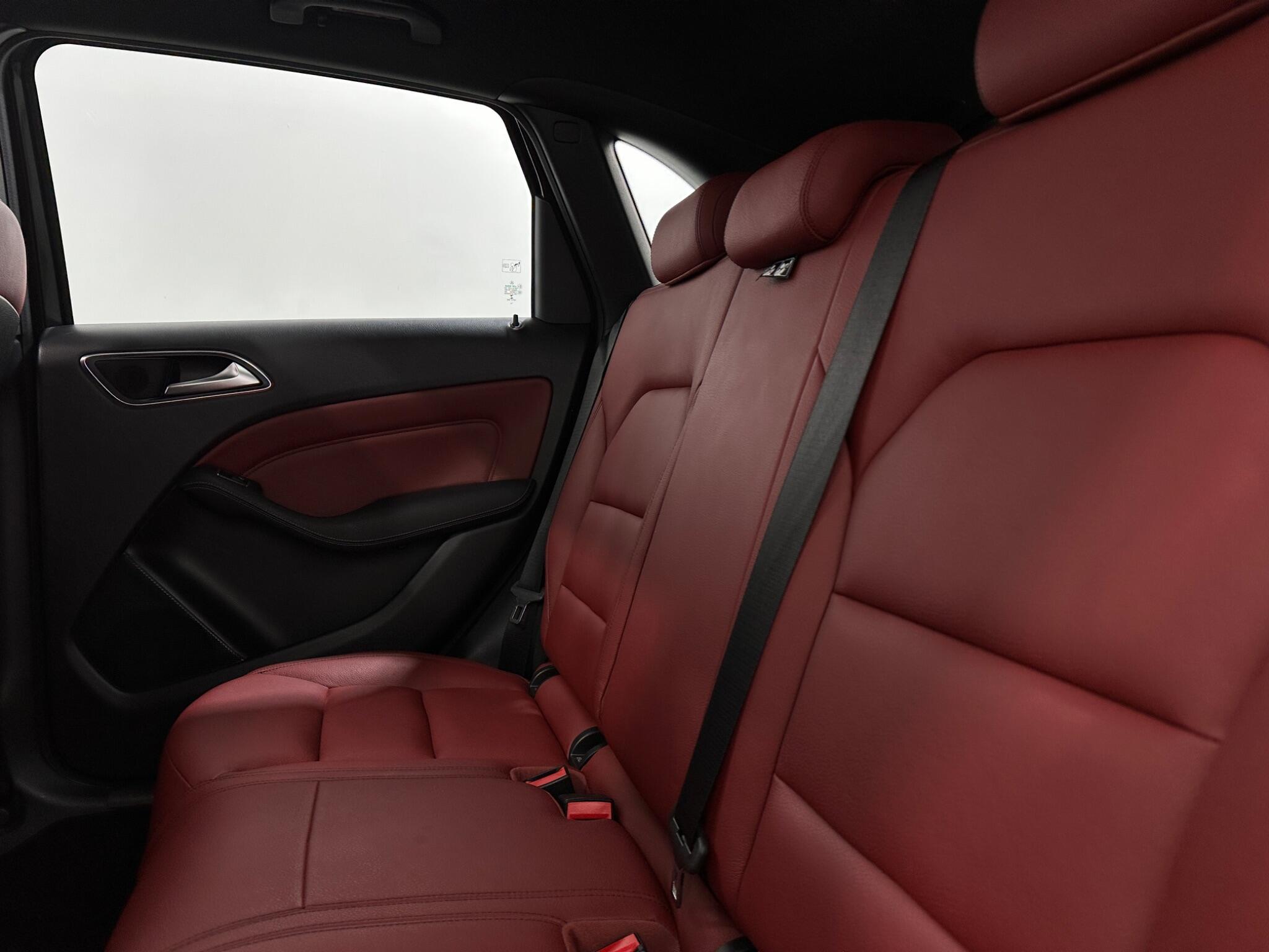 Mercedes-Benz B Class view 40