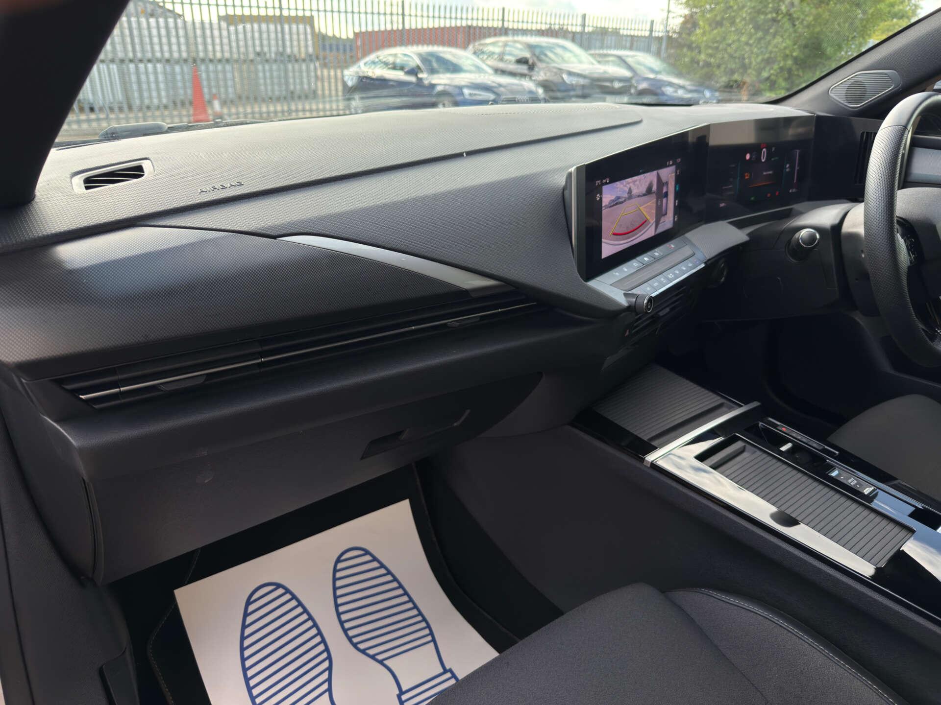 Vauxhall Astra Electric view 45