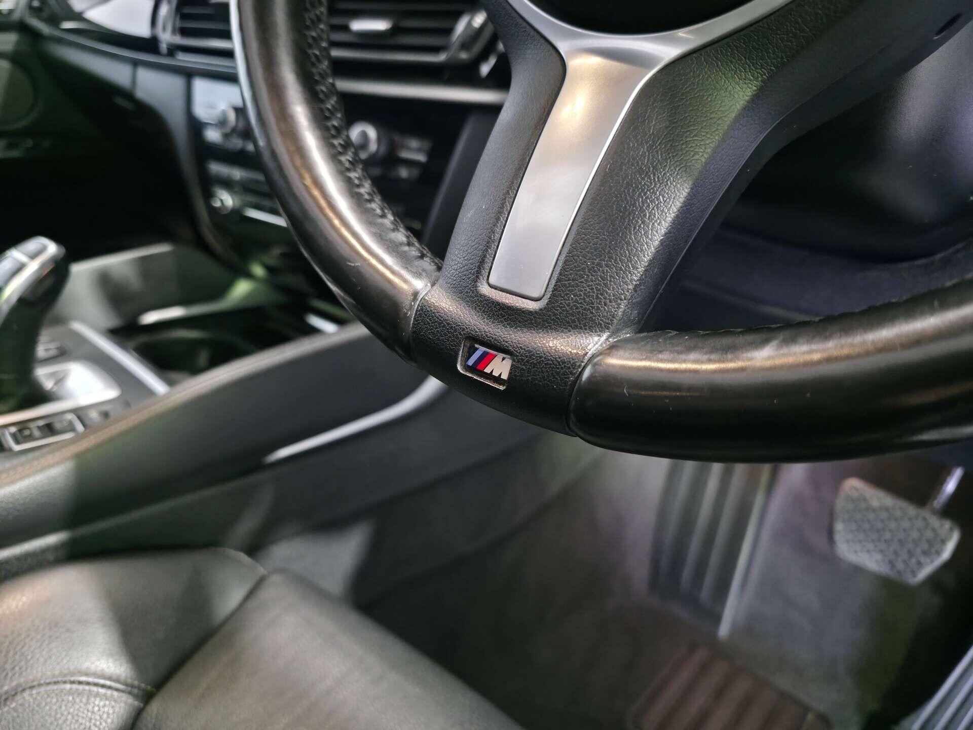 BMW X6 view 12