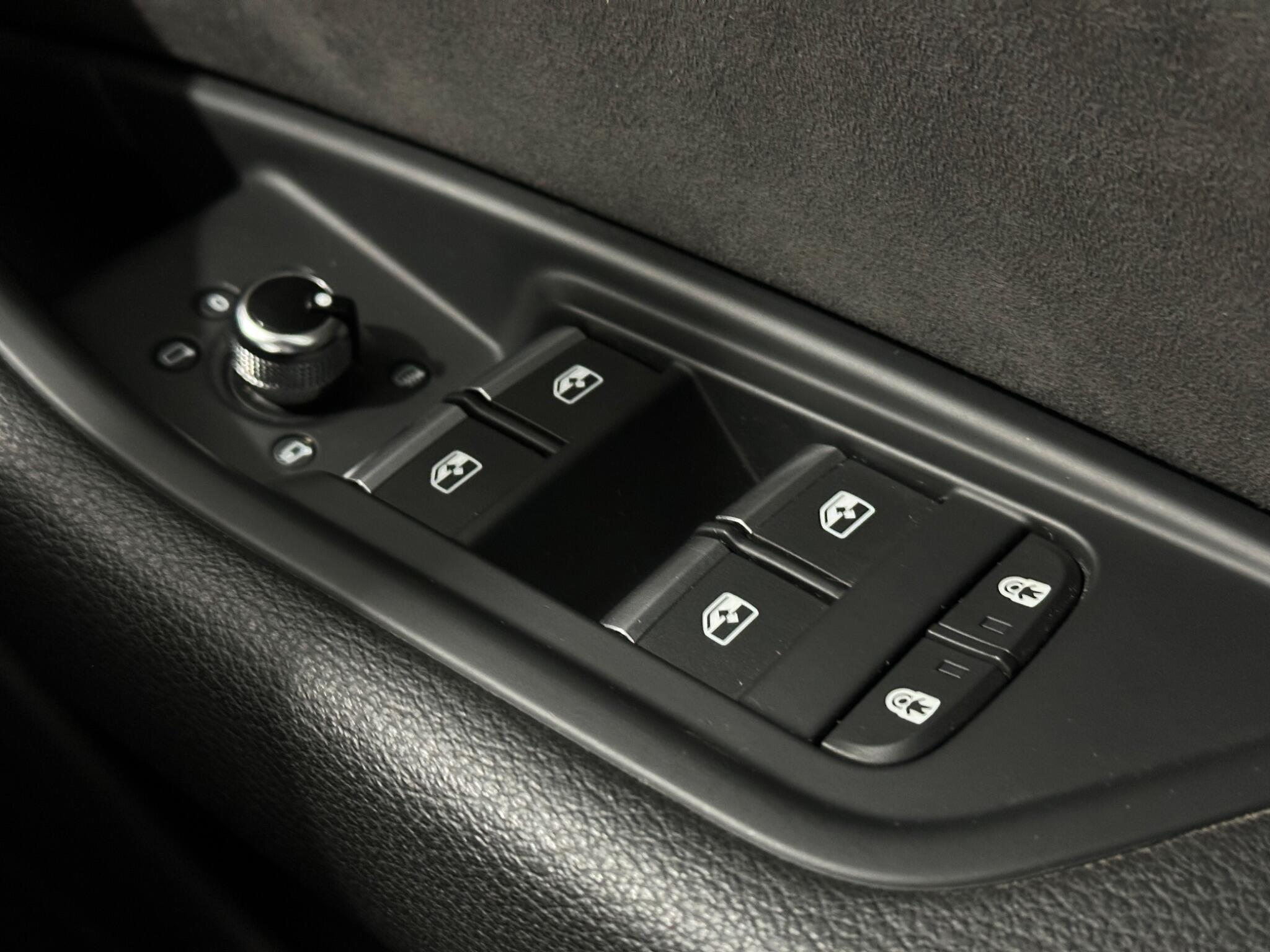 Audi A4 view 19