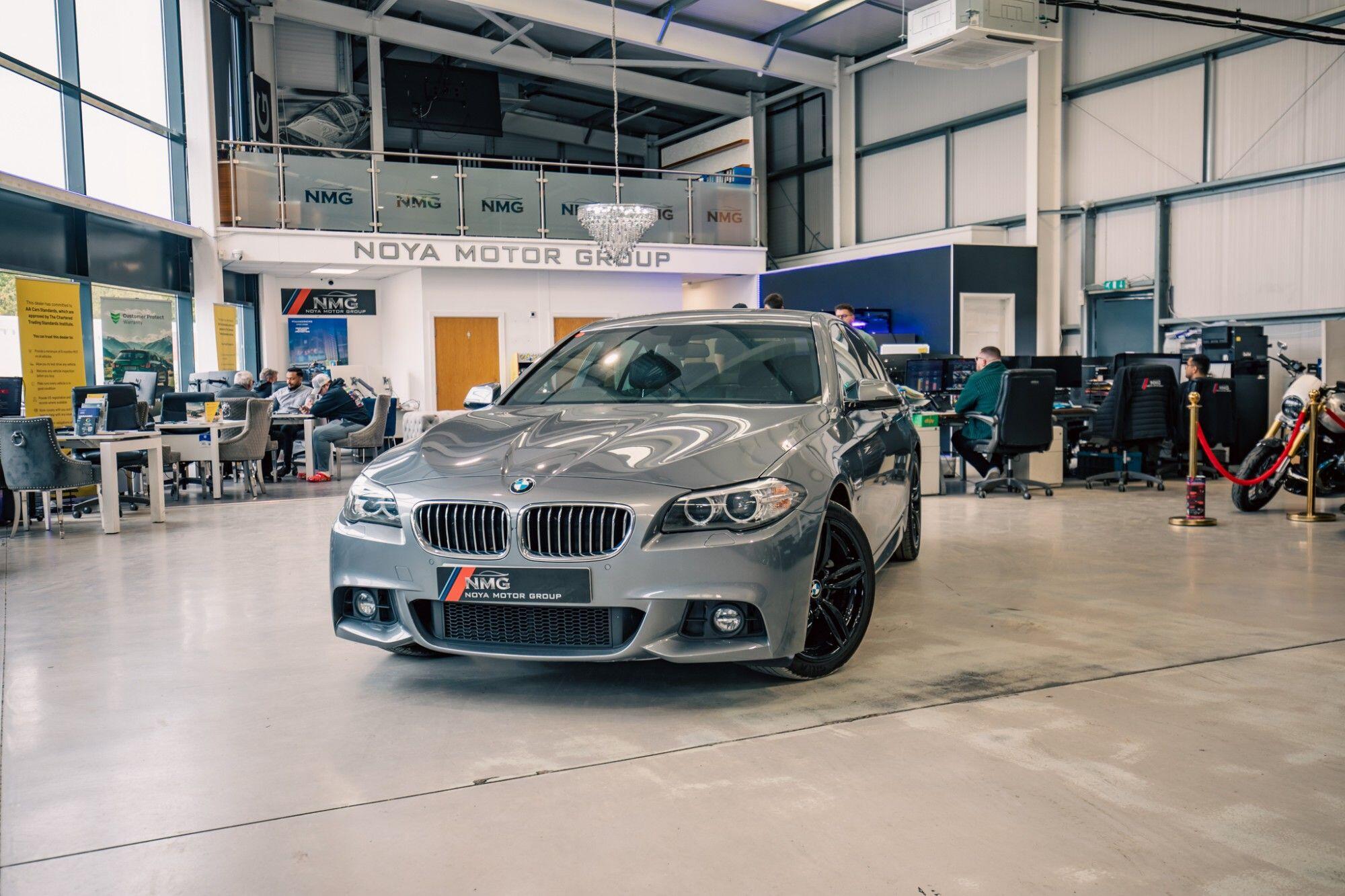 BMW 5 Series view 4