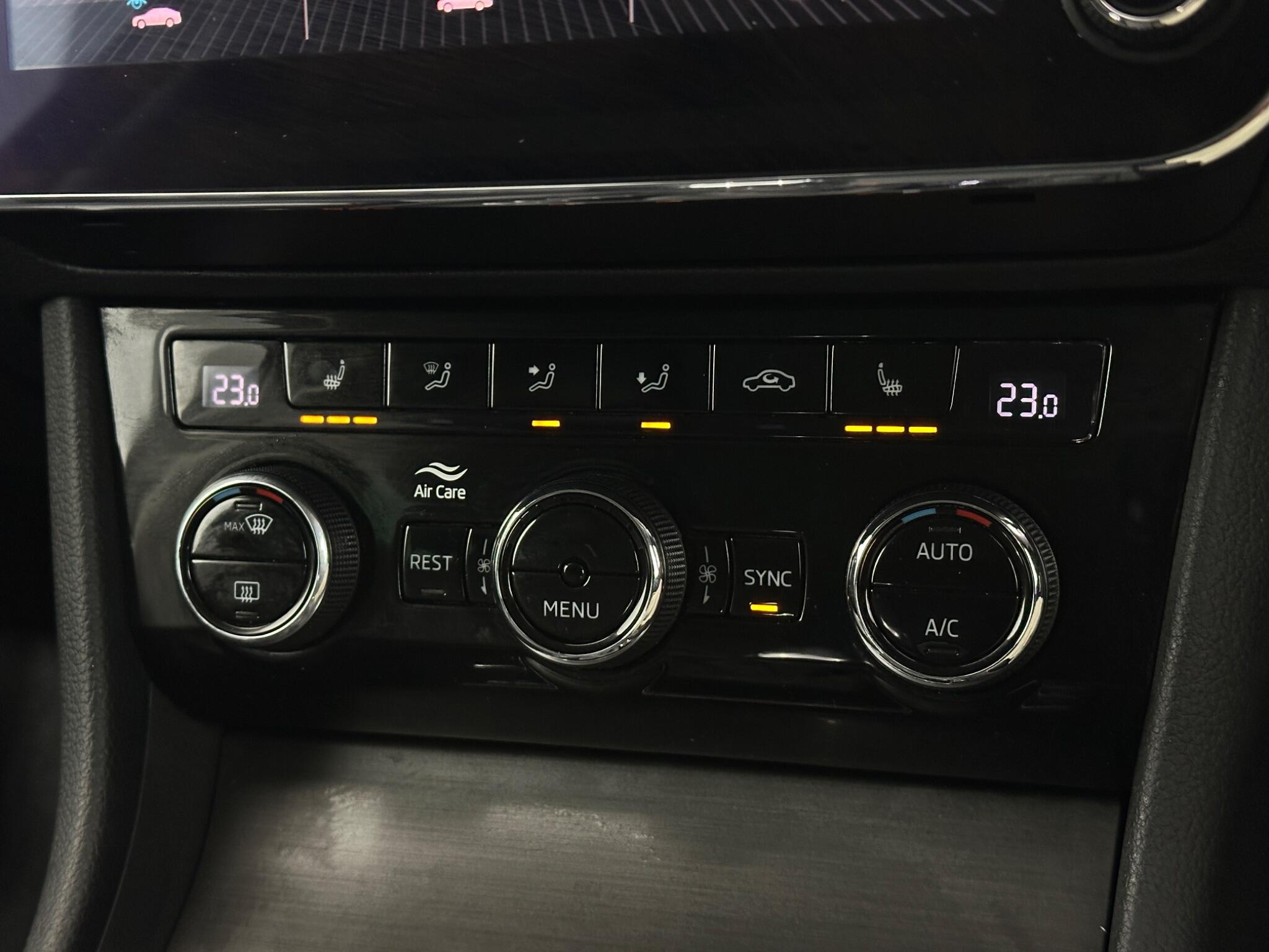 Skoda Superb view 21