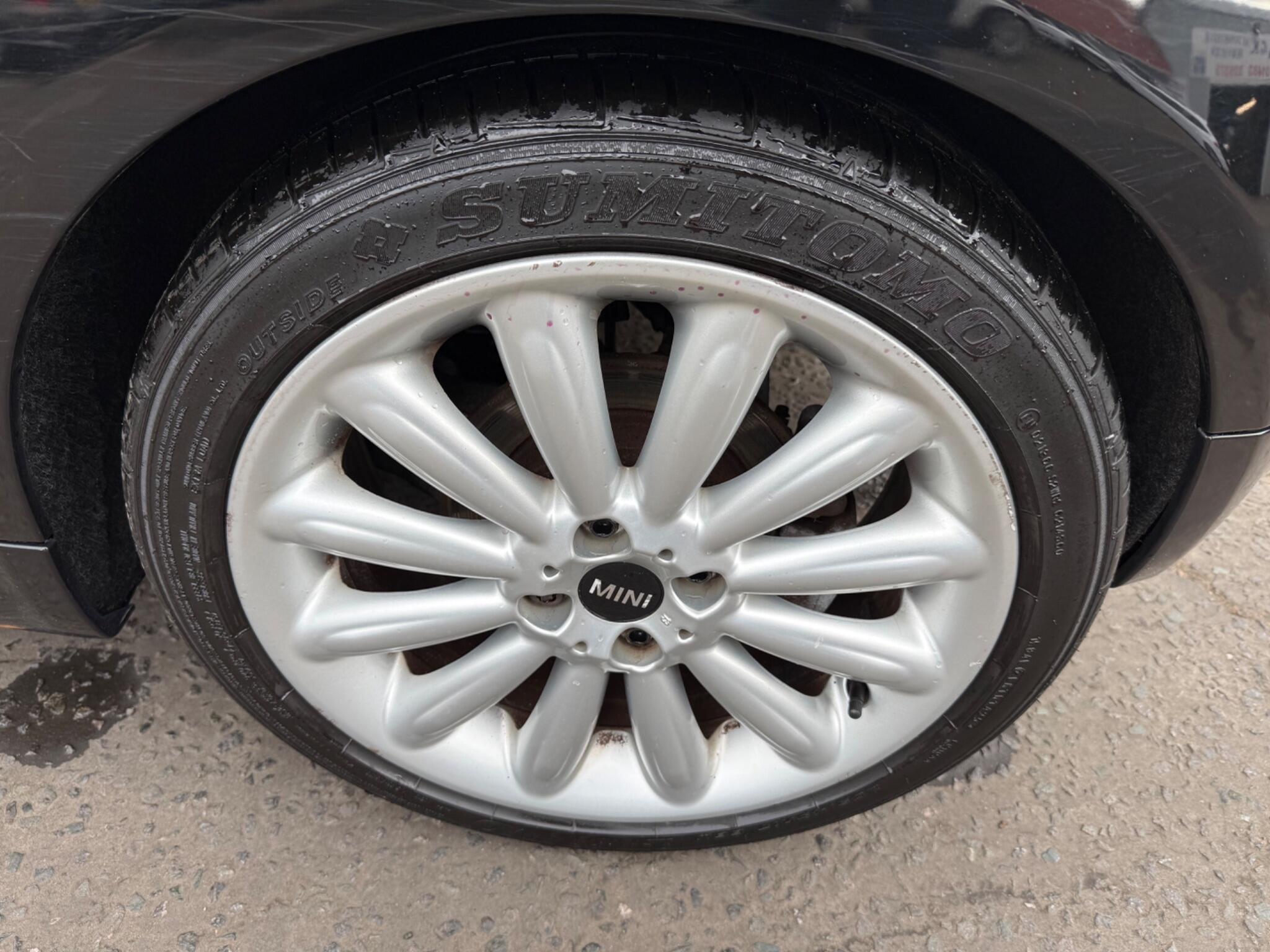 Mini Hatch view 26