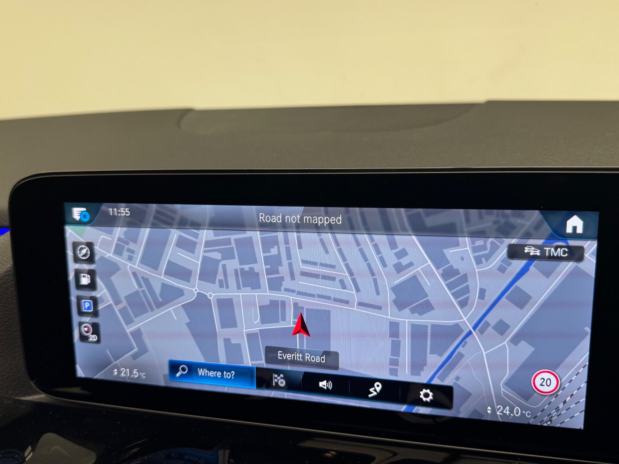 Mercedes-Benz Gla view 16