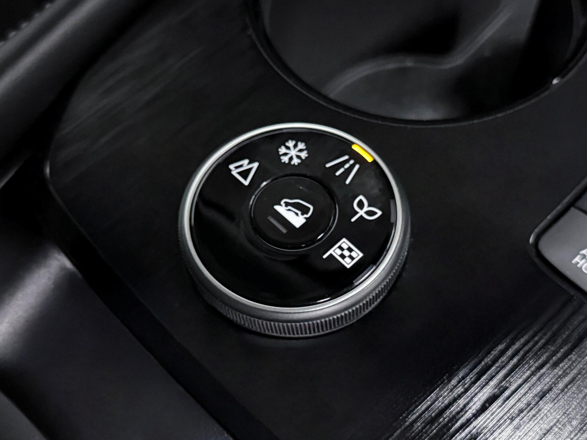 Nissan X-Trail view 38