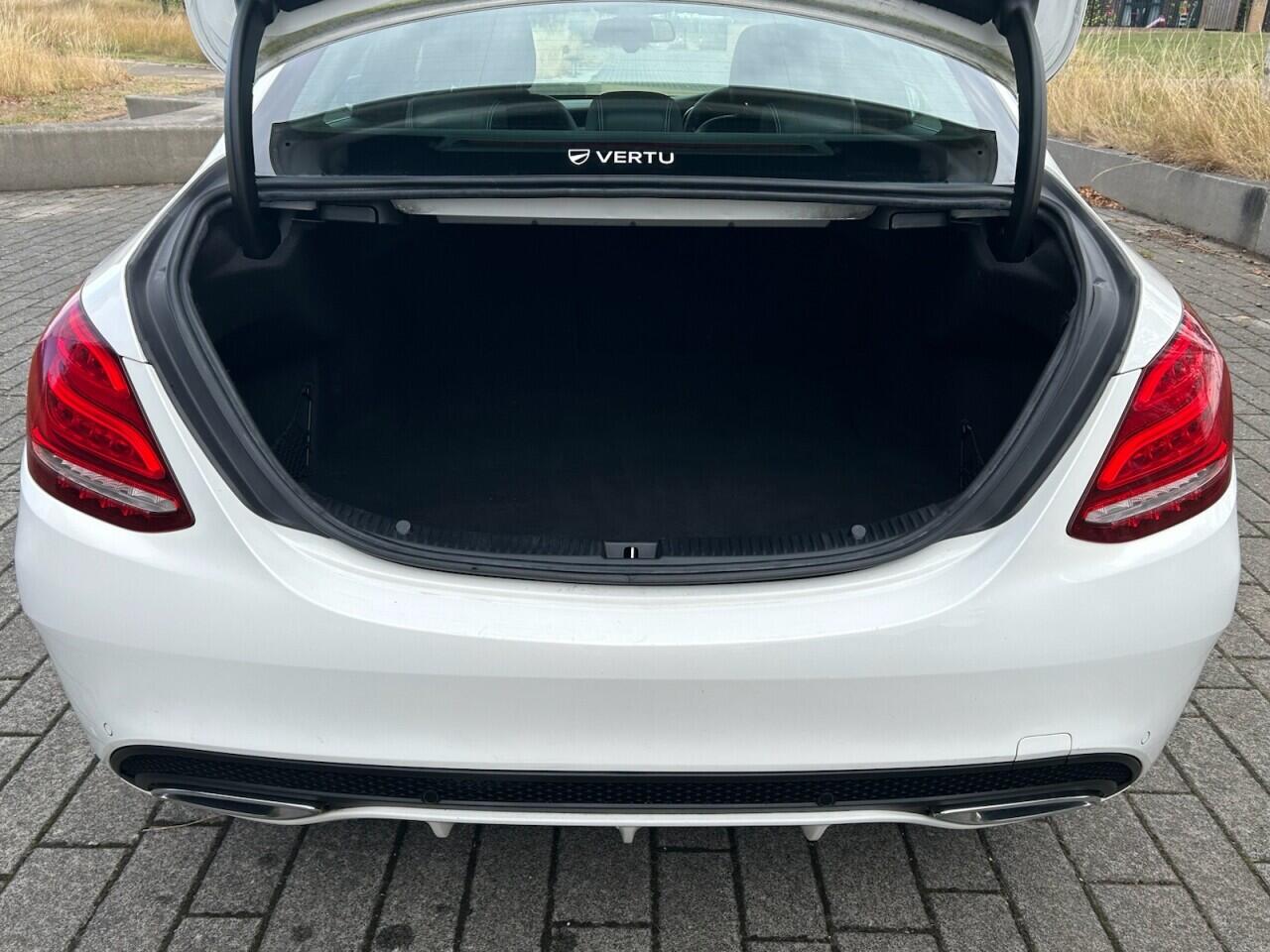 Mercedes-Benz C-Class view 14