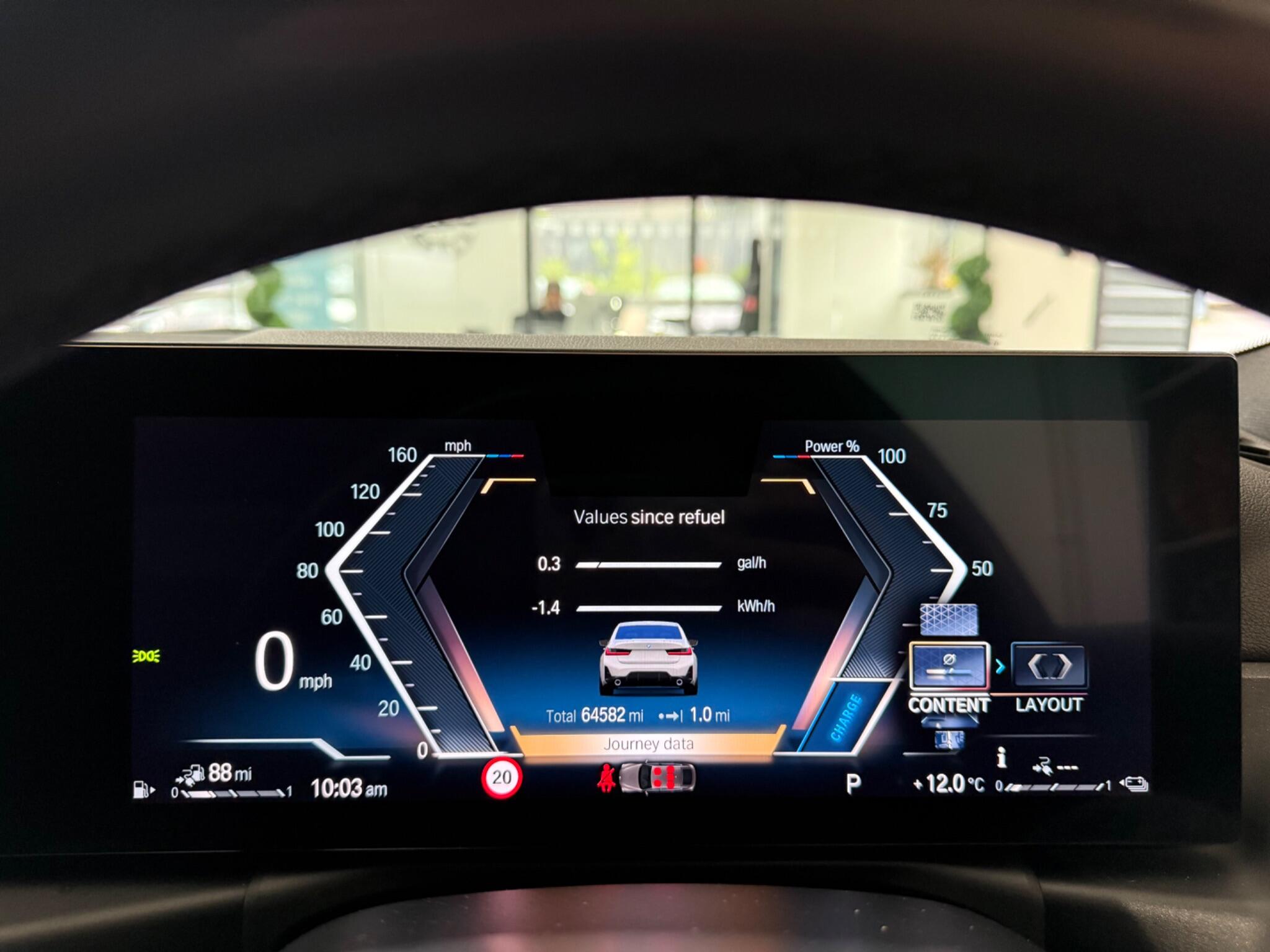 BMW 3 Series view 33