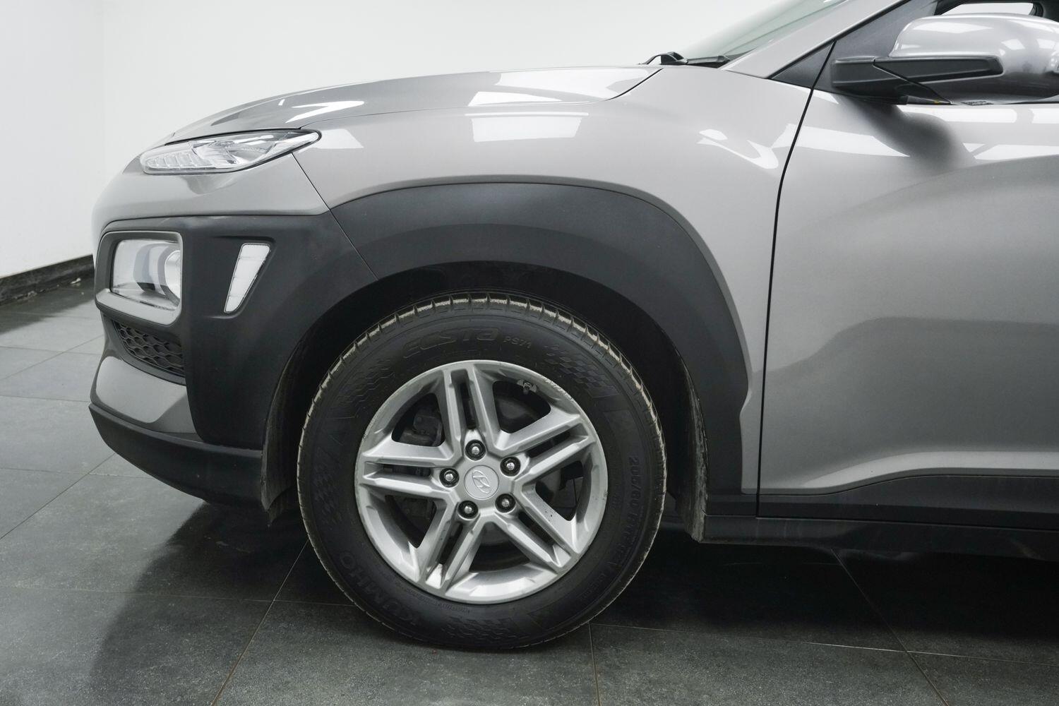 Hyundai Kona view 6