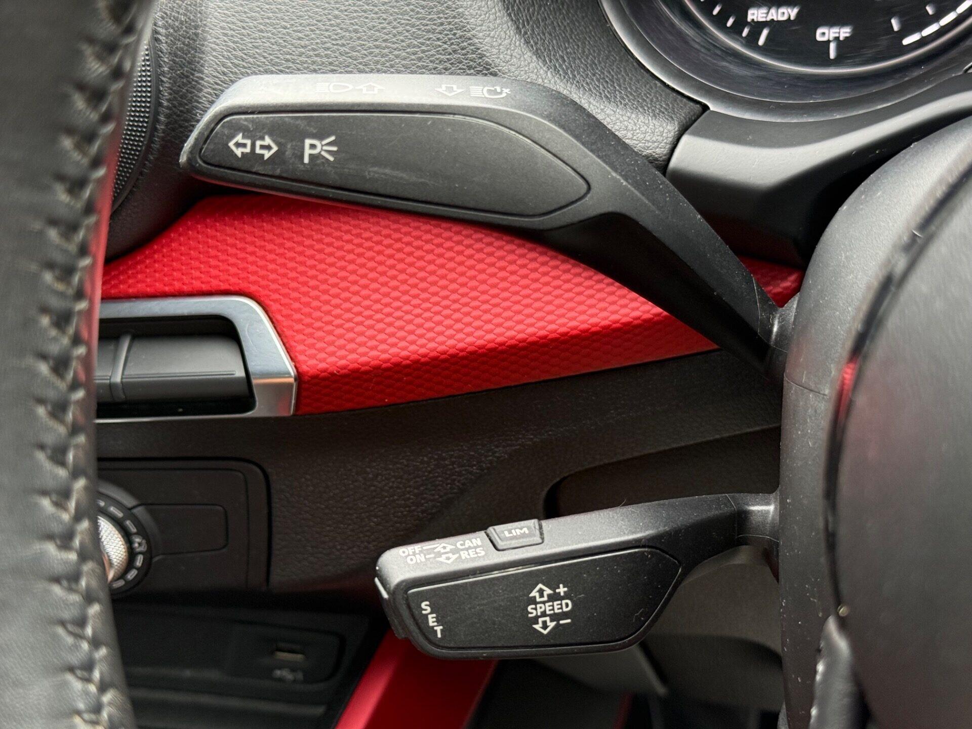Audi Q2 view 38