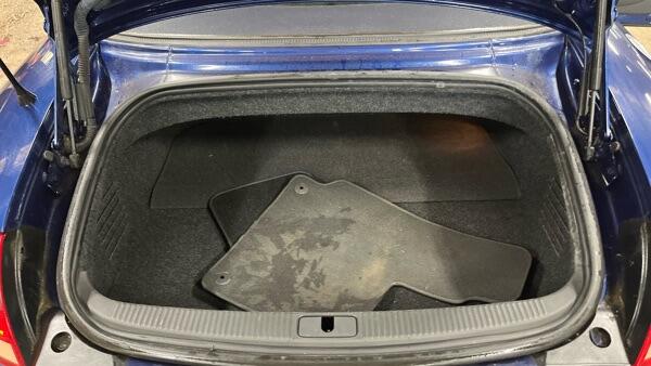 Audi TT view 14