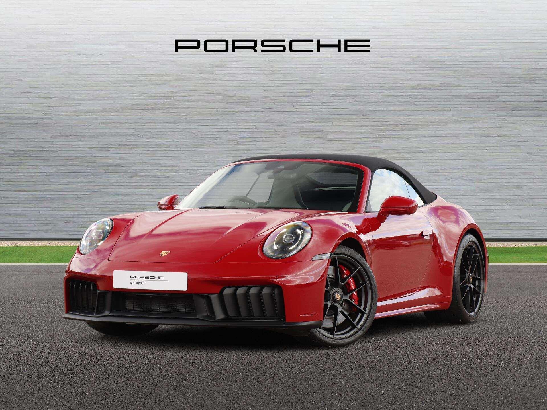 Porsche 911 view 7